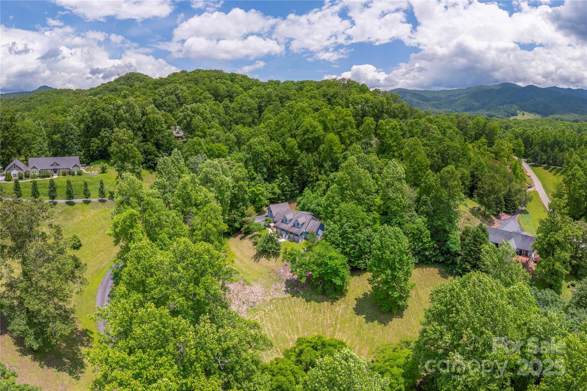 98 Choga RDG, Whittier, NC 28789
