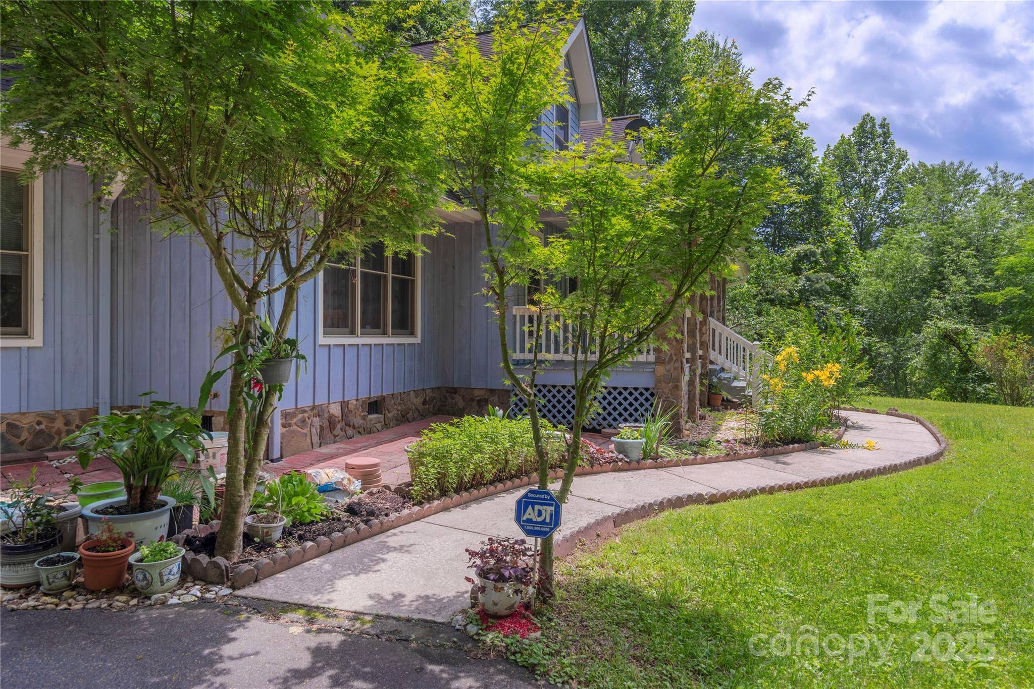98 Choga RDG, Whittier, NC 28789