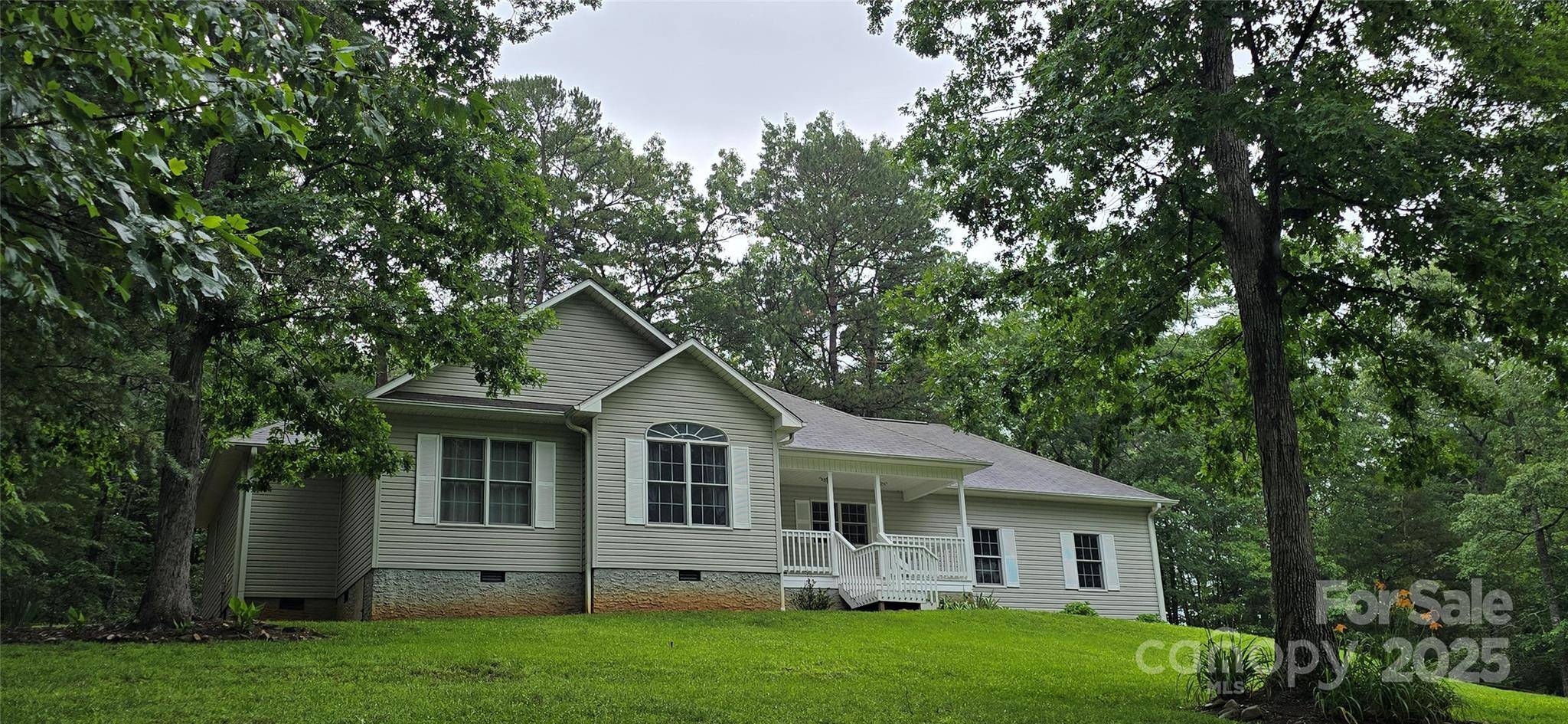 221 Flat Branch TRL, Mill Spring, NC 28756