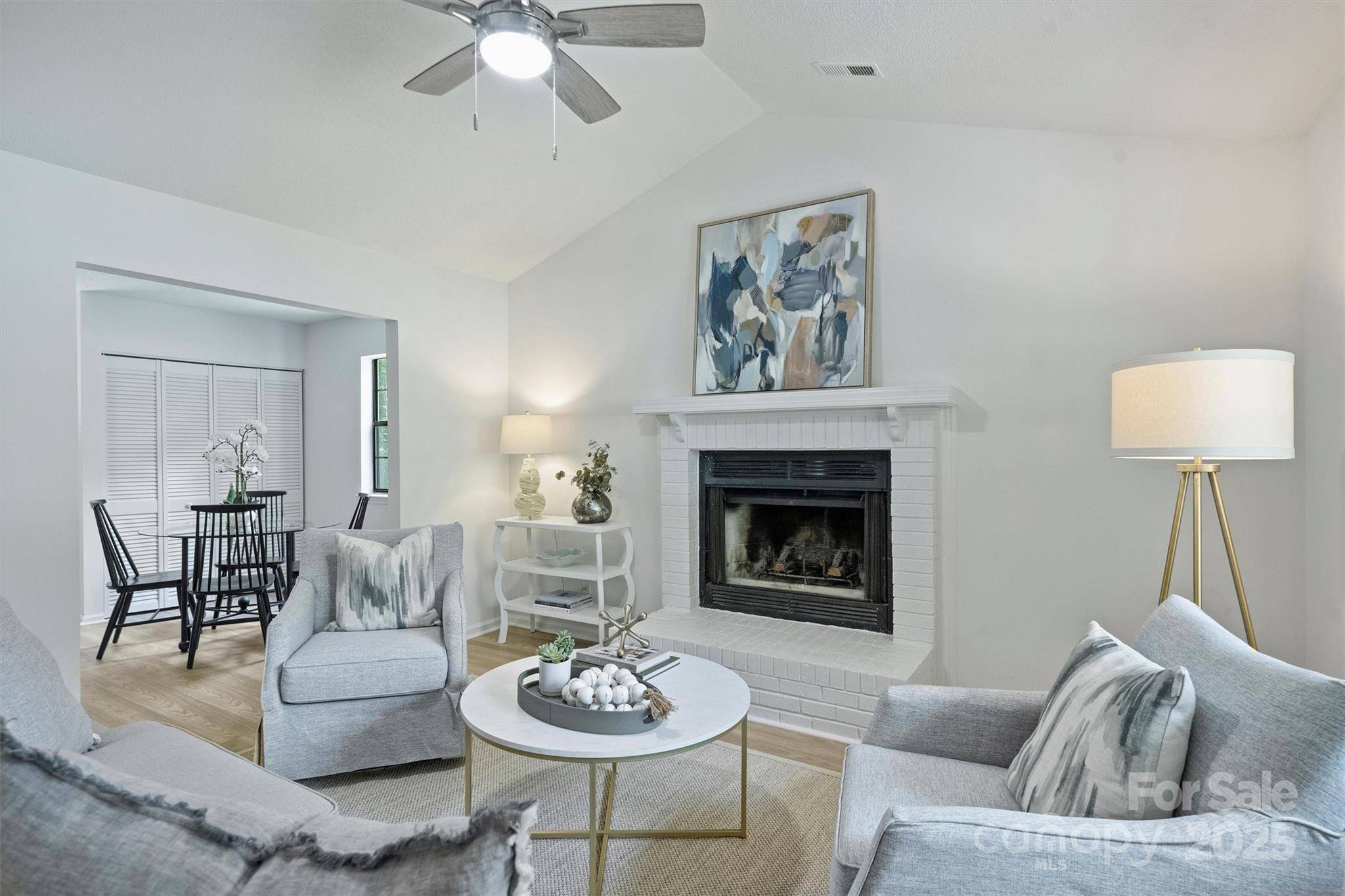 6115 Coltswood CT, Charlotte, NC 28211
