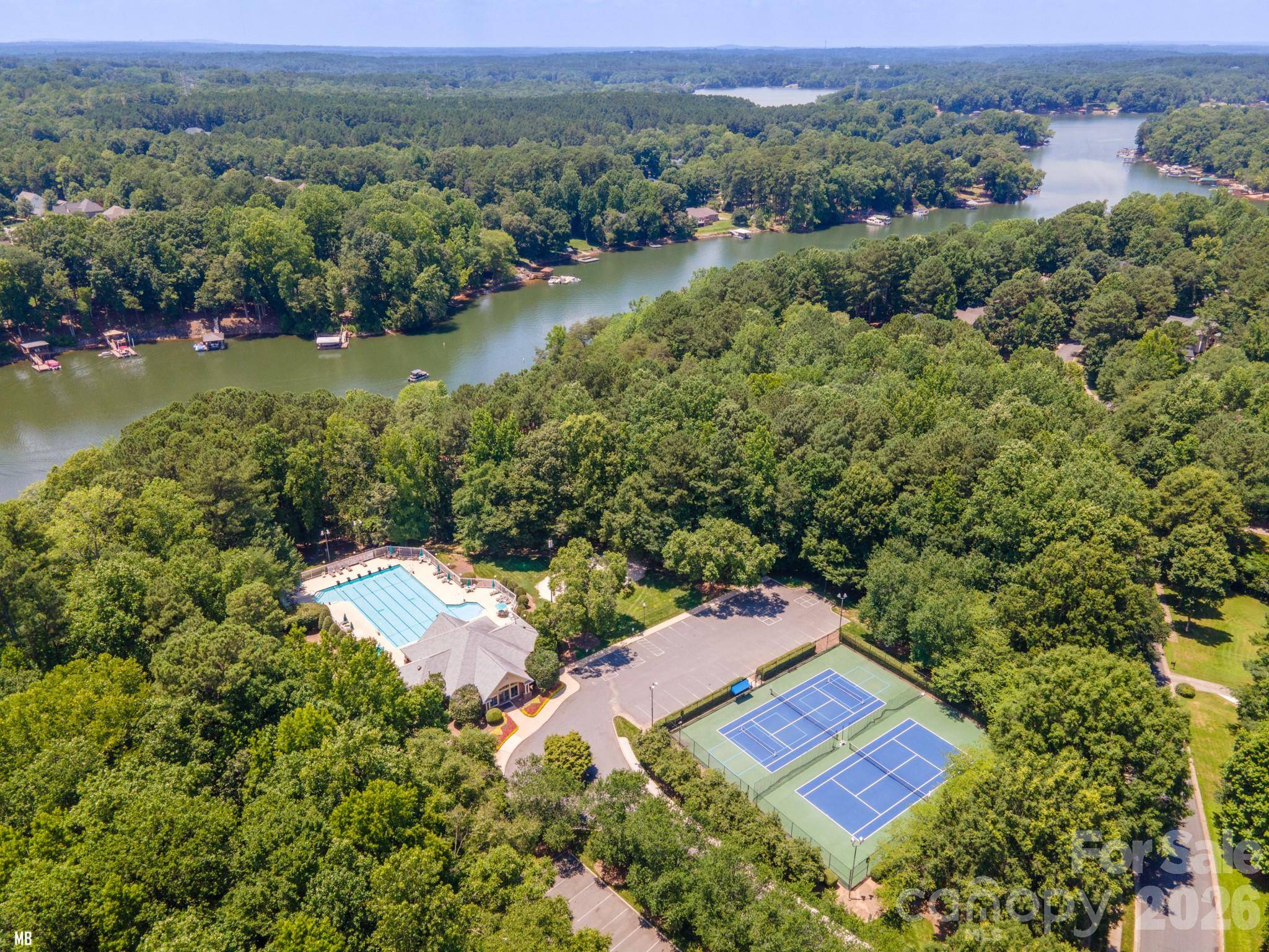 4225 Nicole Eileen LN, Charlotte, NC 28216