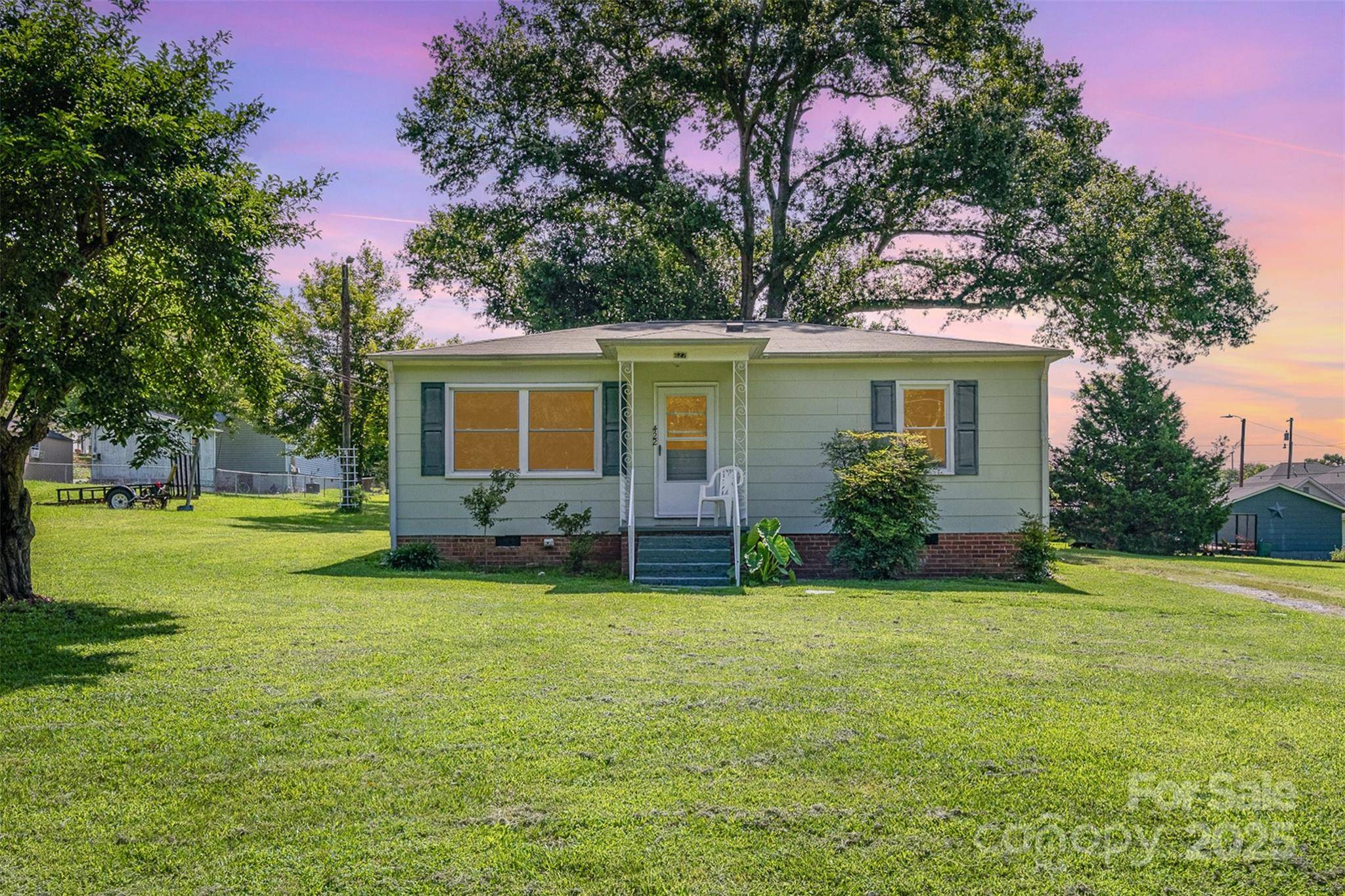 422 Wilson ST, Mount Holly, NC 28120