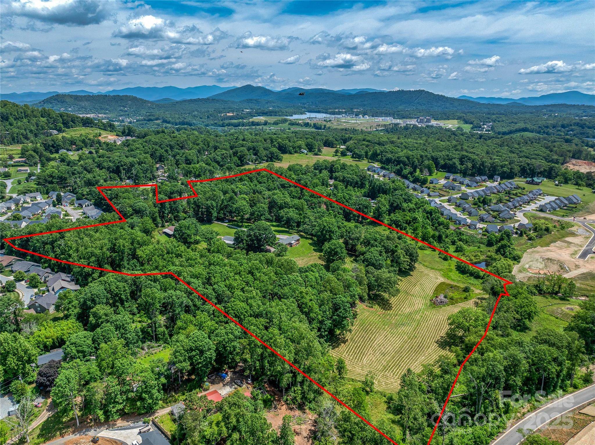 1110 Glenn Bridge RD SE, Arden, NC 28704