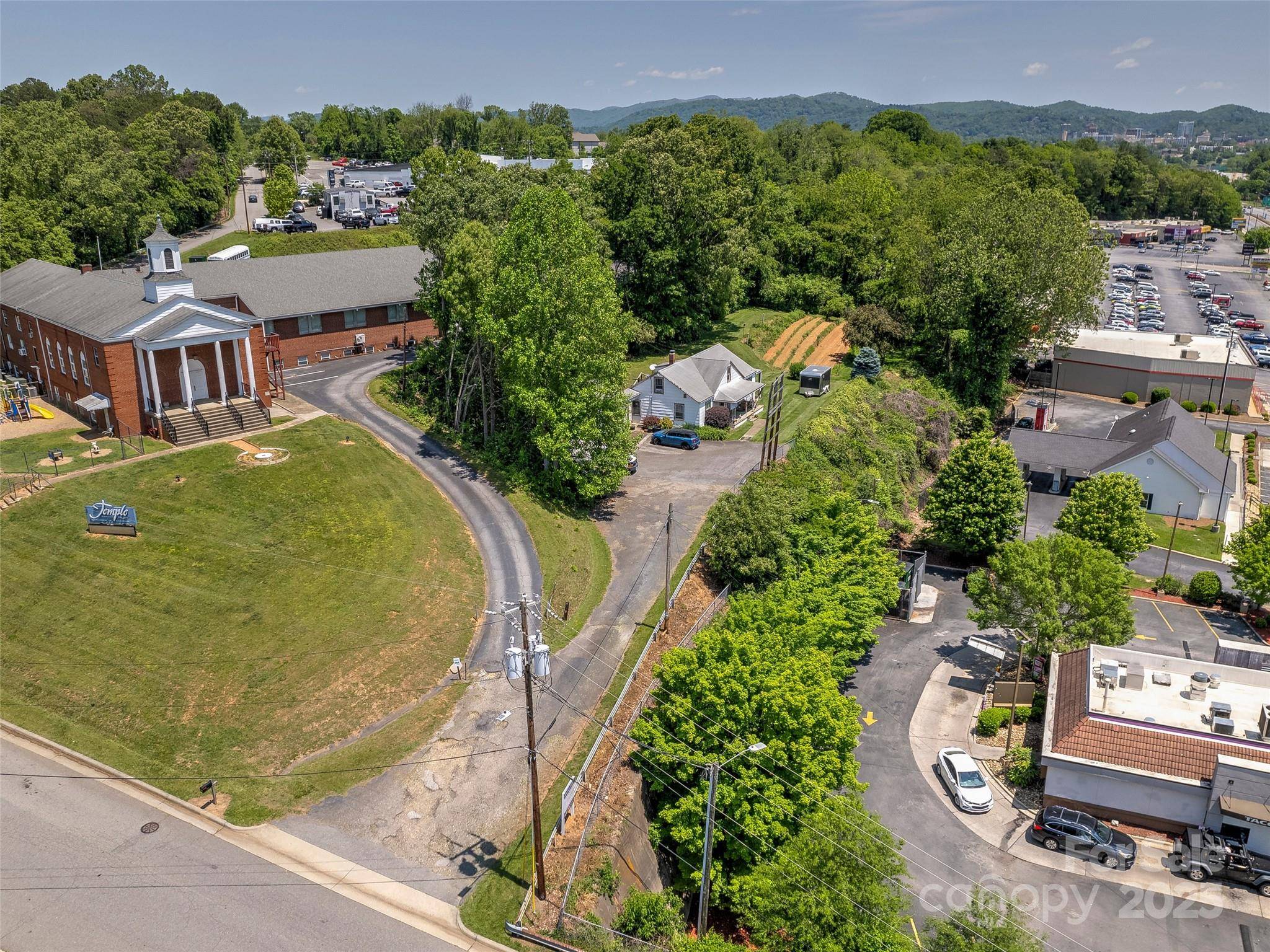 981 Patton AVE, Asheville, NC 28806