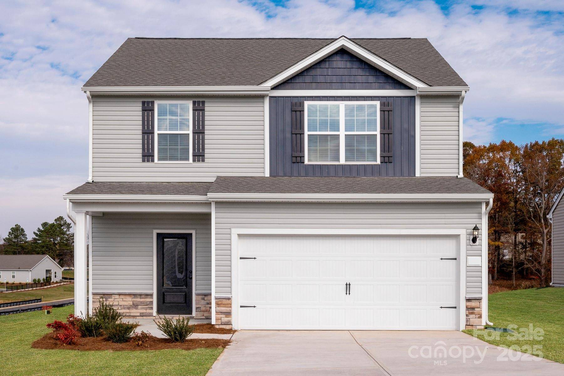 1041 Russell DR, Winston Salem, NC 27127