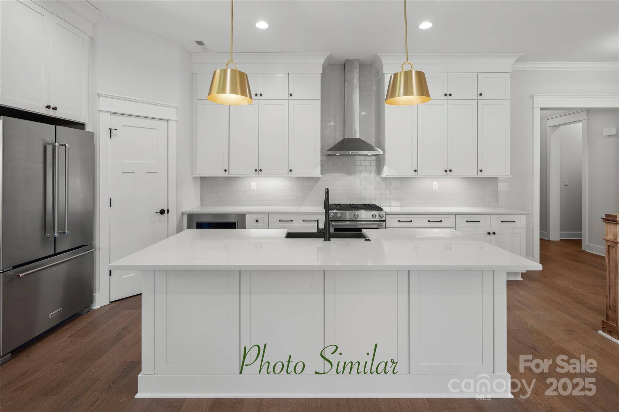 18 Chimney Chase TRL, Hendersonville, NC 28739