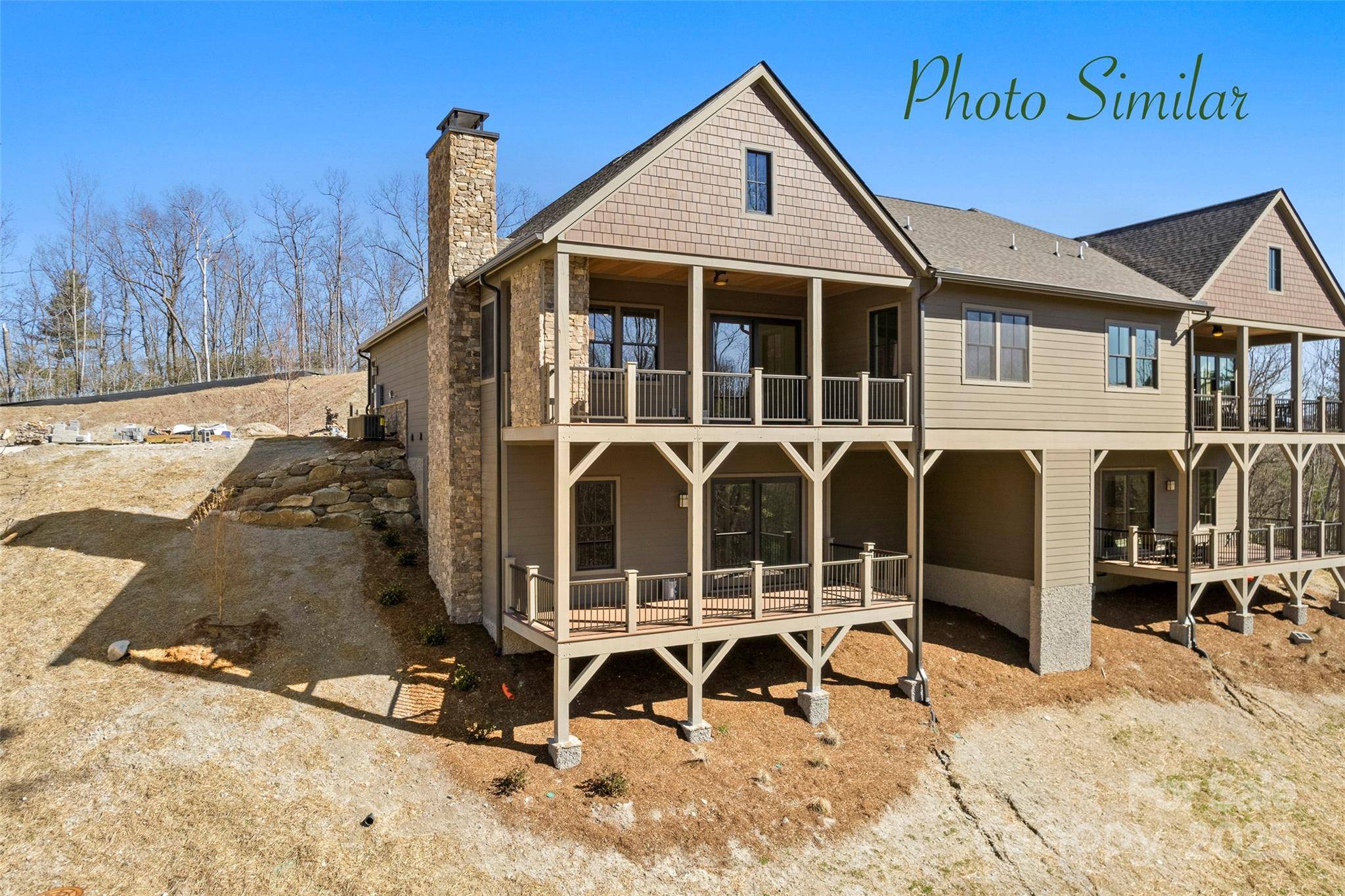 18 Chimney Chase TRL, Hendersonville, NC 28739