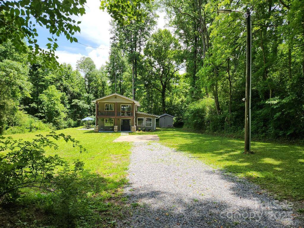 283 Robin DR, Marion, NC 28752