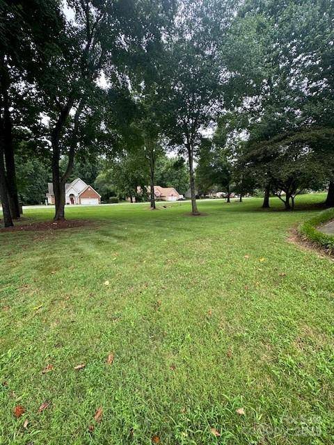 104 Whimbrel LN, Mooresville, NC 28117