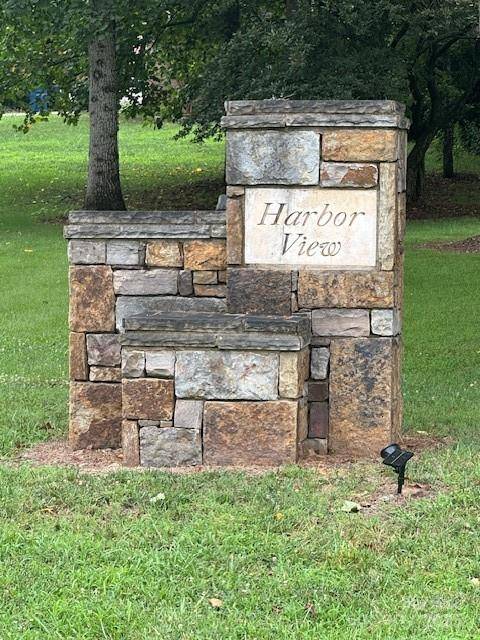 104 Whimbrel LN, Mooresville, NC 28117