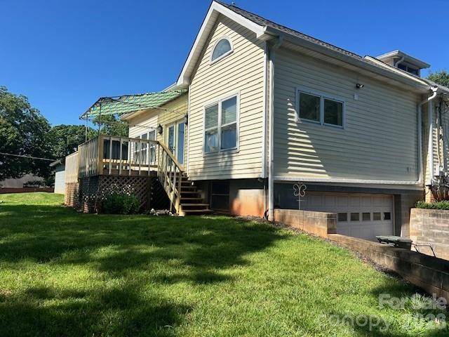 743 S College AVE, Newton, NC 28658