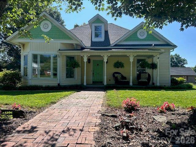 743 S College AVE, Newton, NC 28658