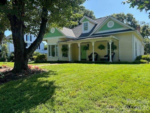 743 S College AVE, Newton, NC 28658