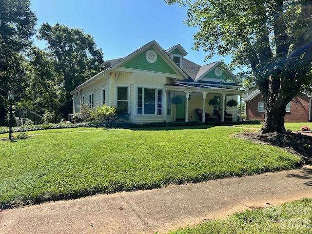 743 S College AVE, Newton, NC 28658