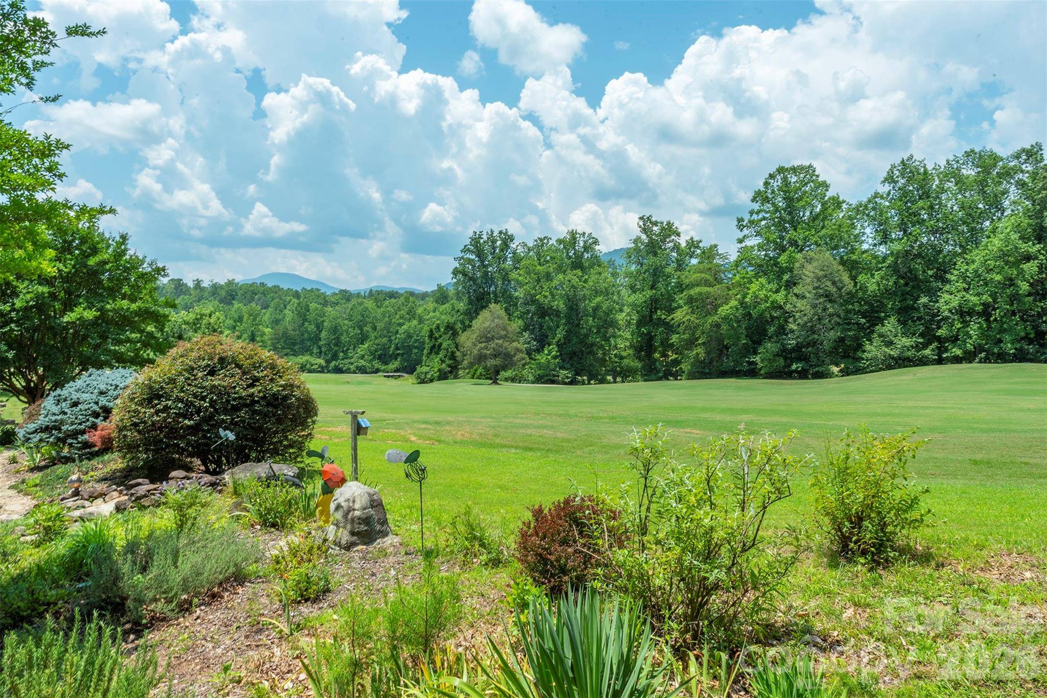 141 Courtland CT, Lake Lure, NC 28746