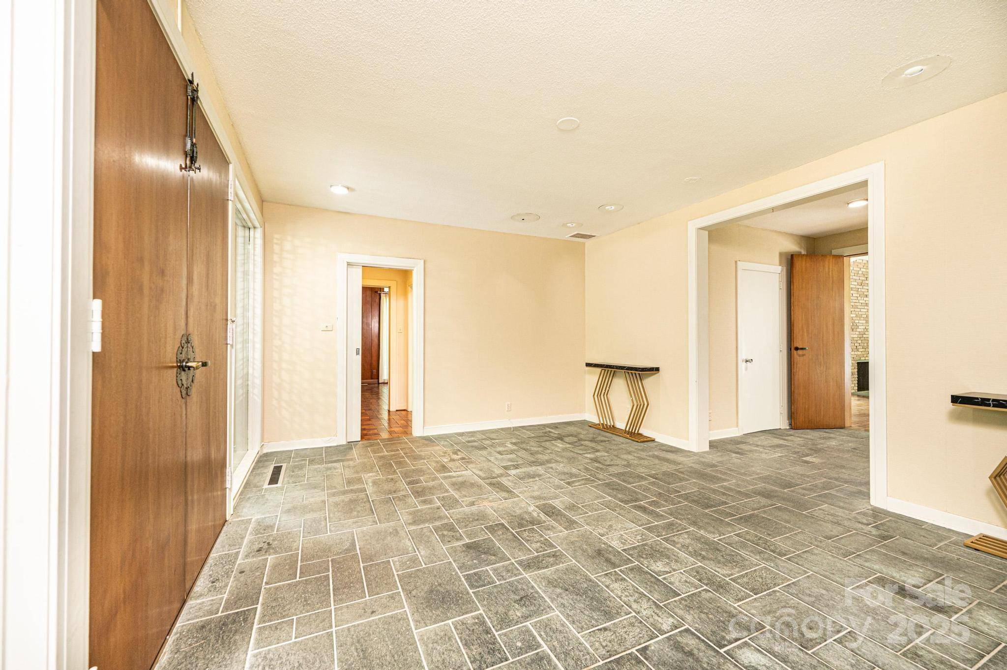 153 Hillhaven PL SE, Lenoir, NC 28645