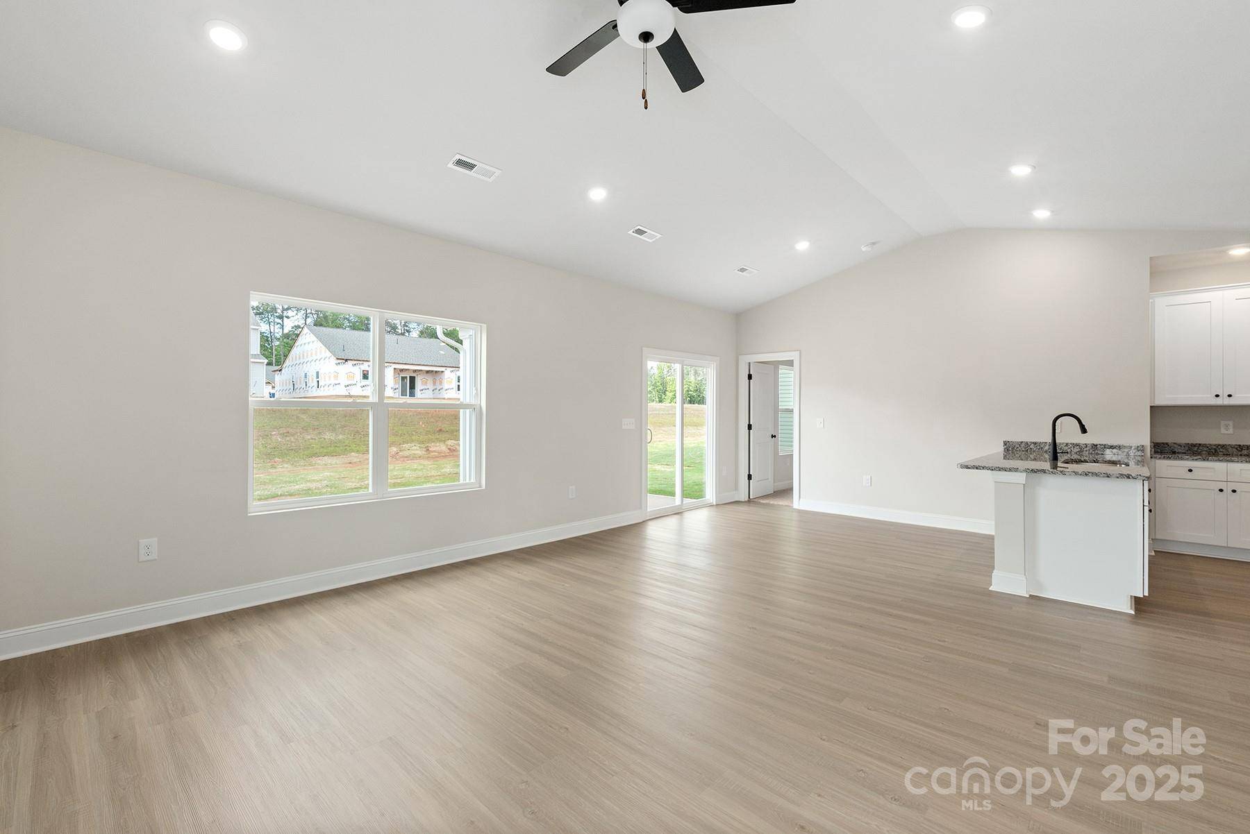 7307 Jerimoth DR, Charlotte, NC 28215