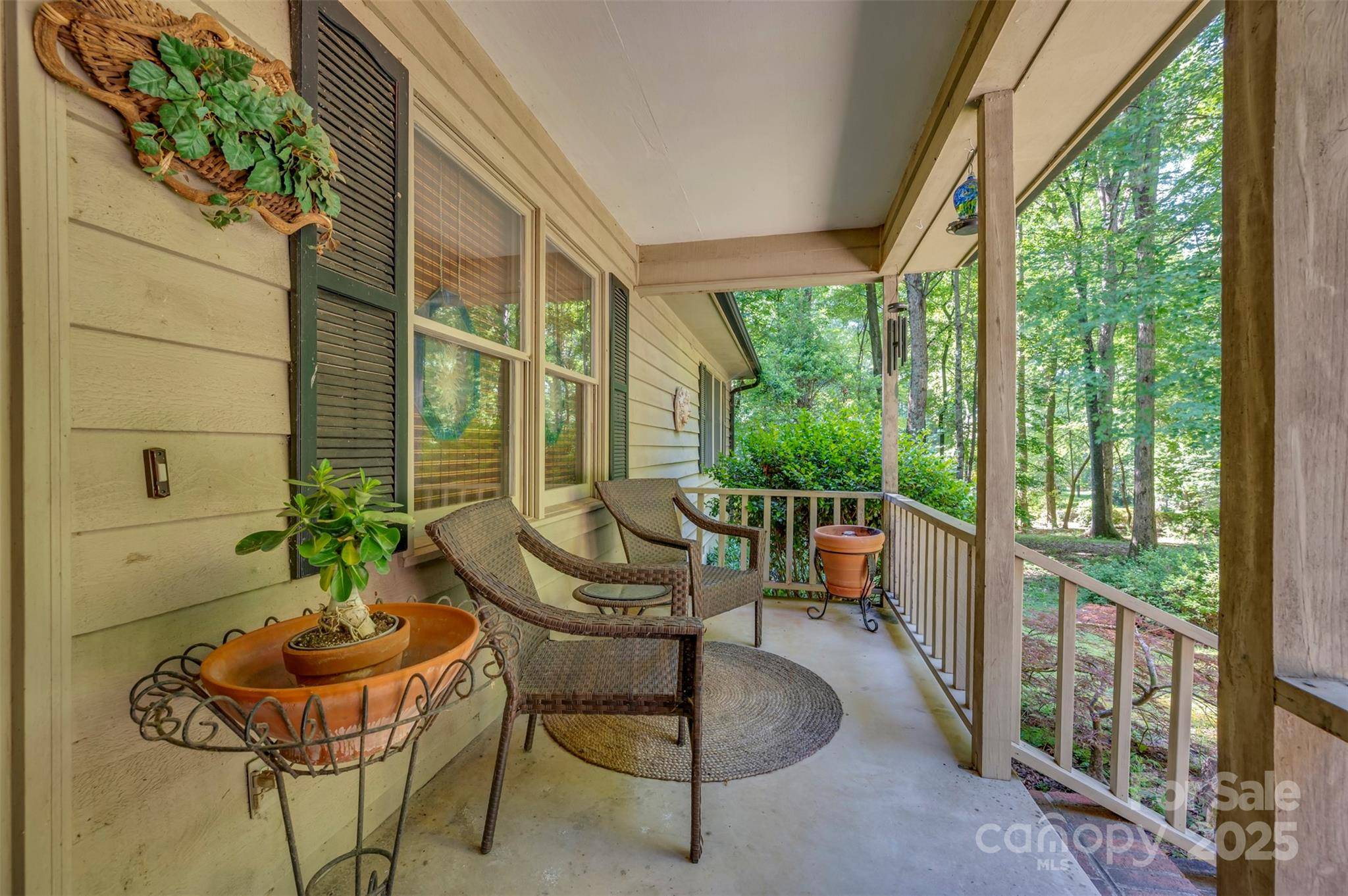 144 Beechwood DR, Columbus, NC 28722
