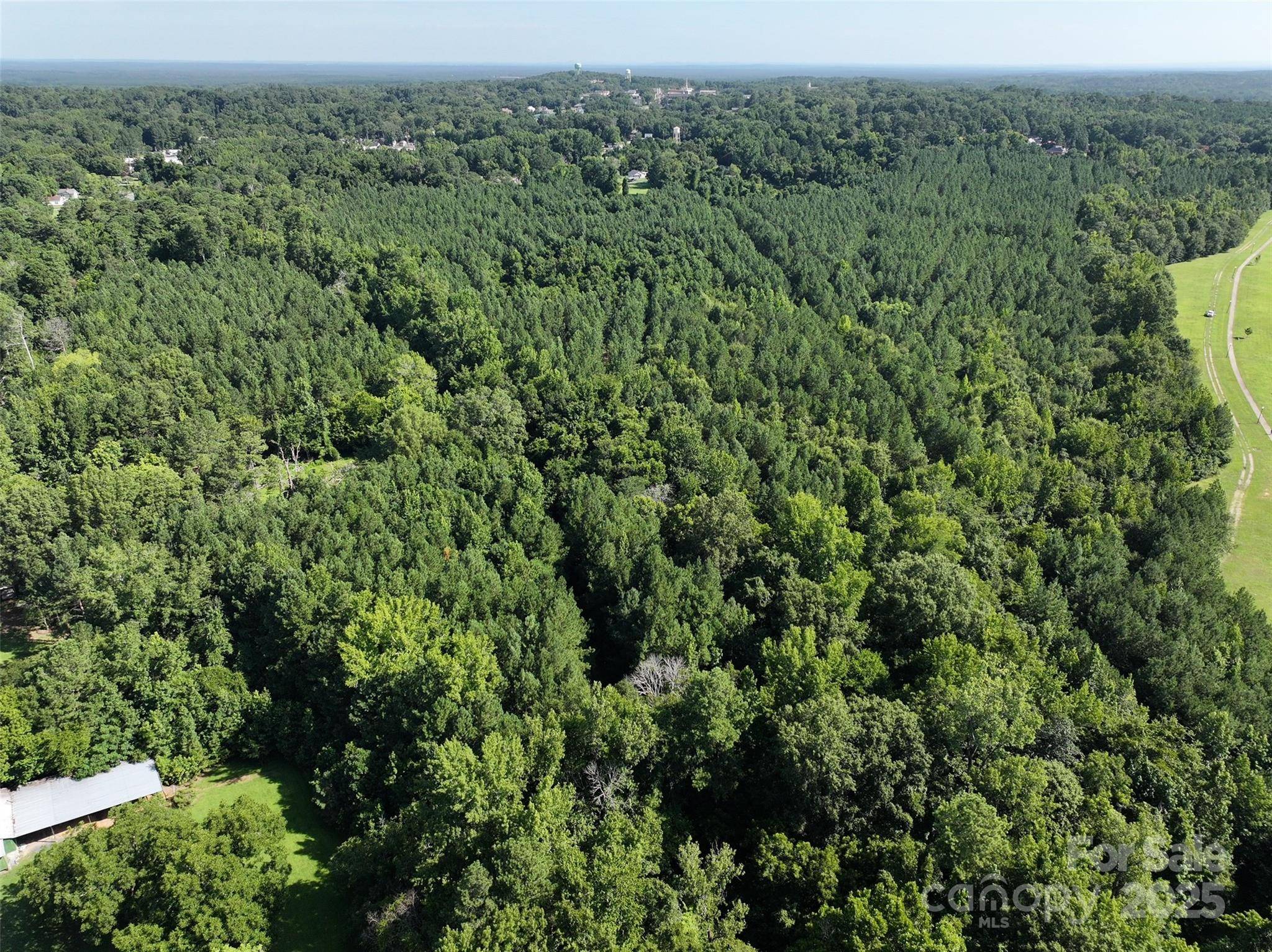000 CHESTERFIELD RD, Wadesboro, NC 28170