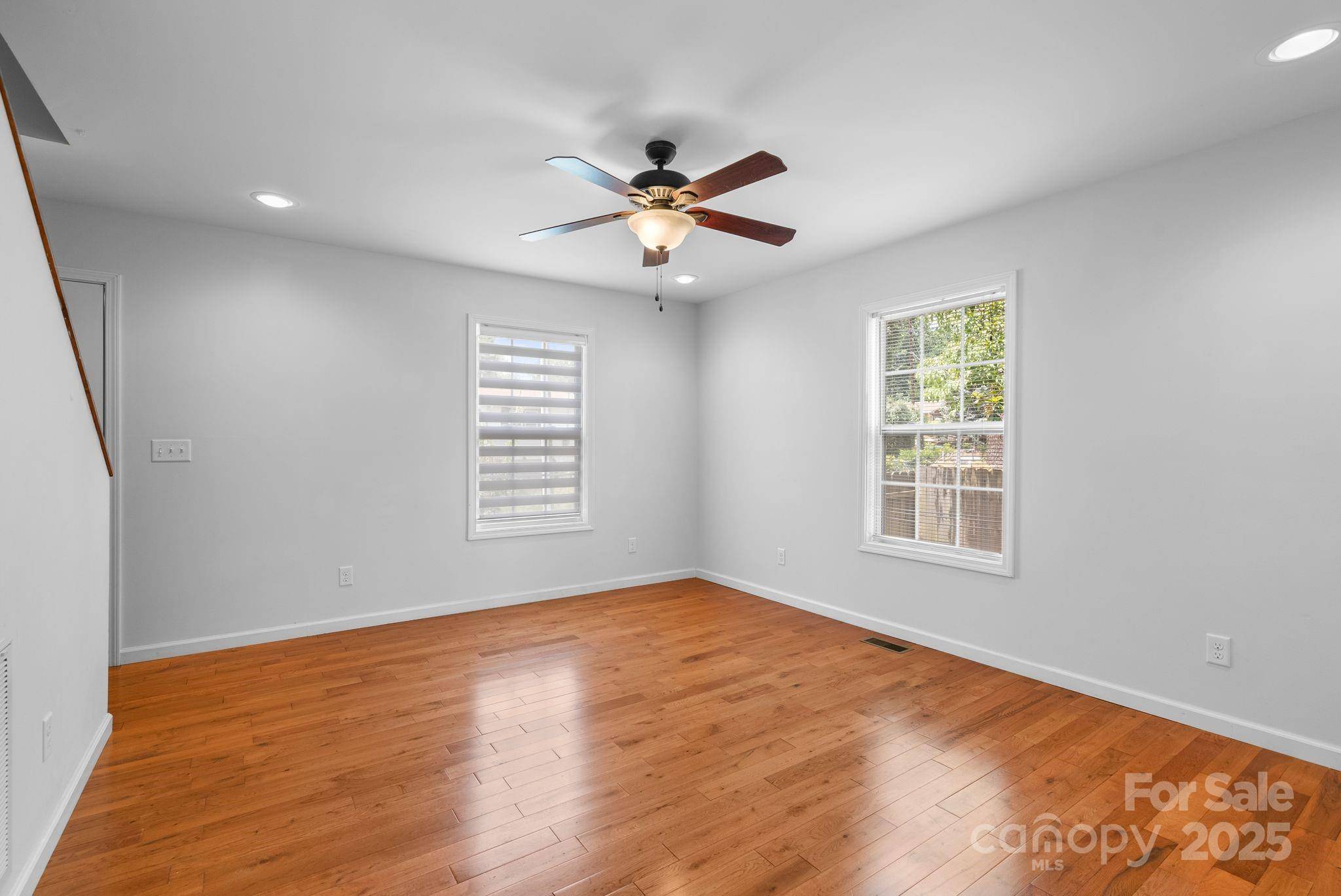 212 & 214 Portmanvilla RD, Black Mountain, NC 28711