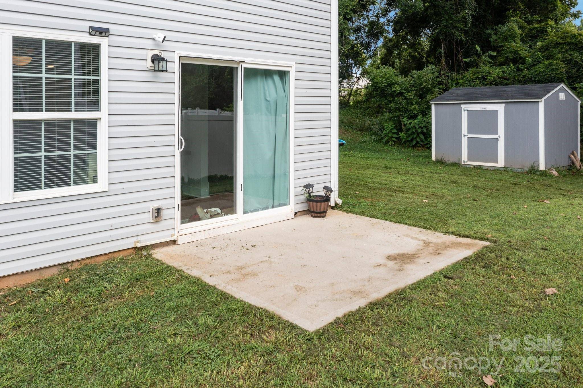 818 W Carolina AVE, Bessemer City, NC 28016