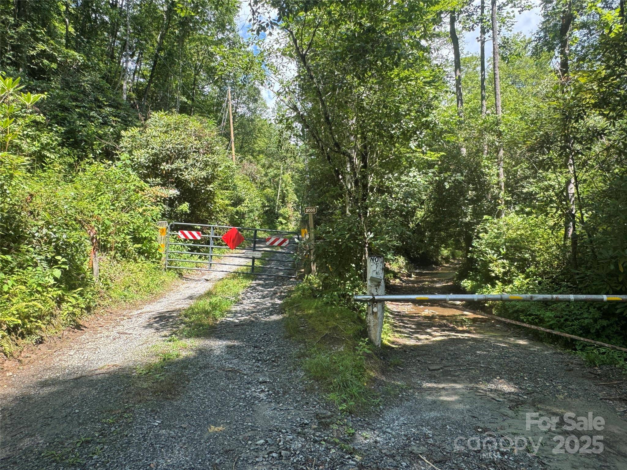 999 Ivy LN, Pisgah Forest, NC 28768