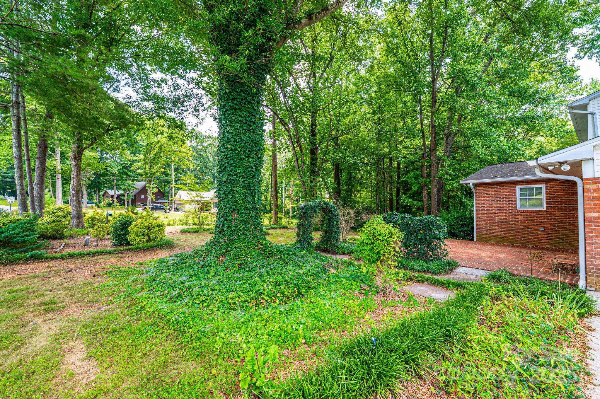 3781 Dover ST, Claremont, NC 28610