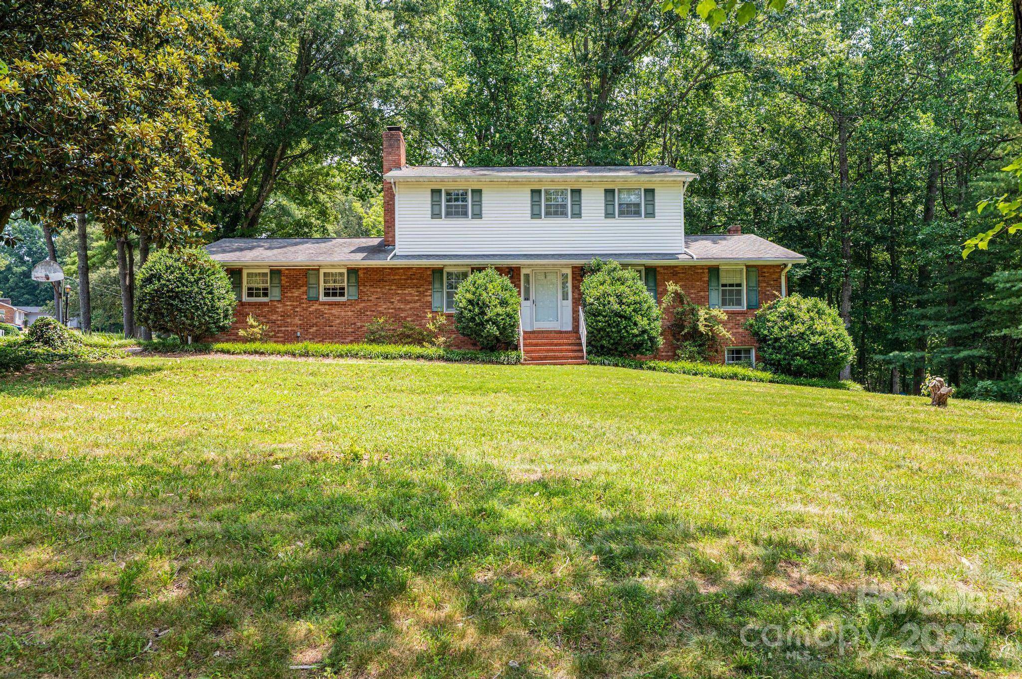 3781 Dover ST, Claremont, NC 28610
