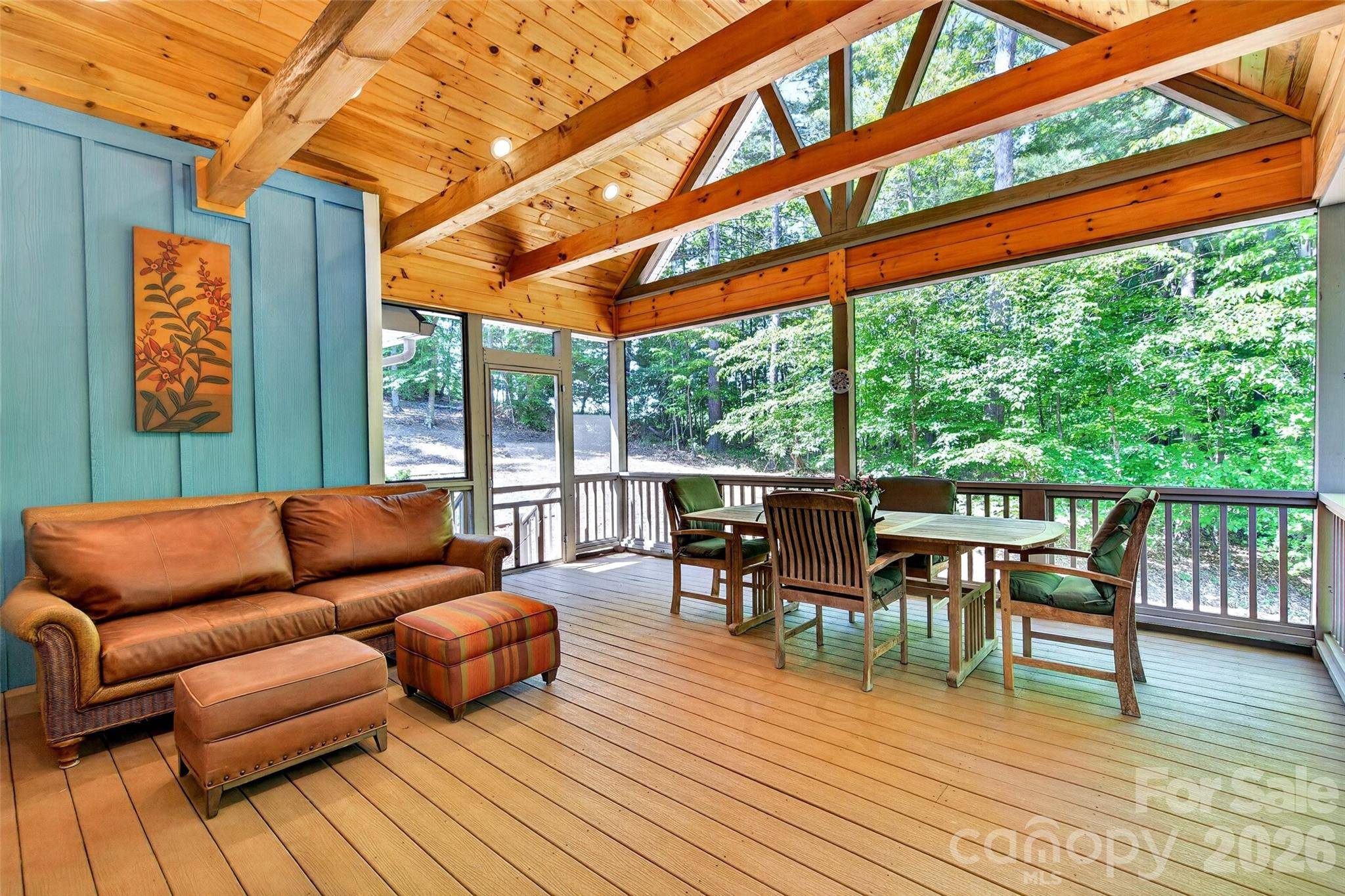 225 Henrys Glen DR, Morganton, NC 28655