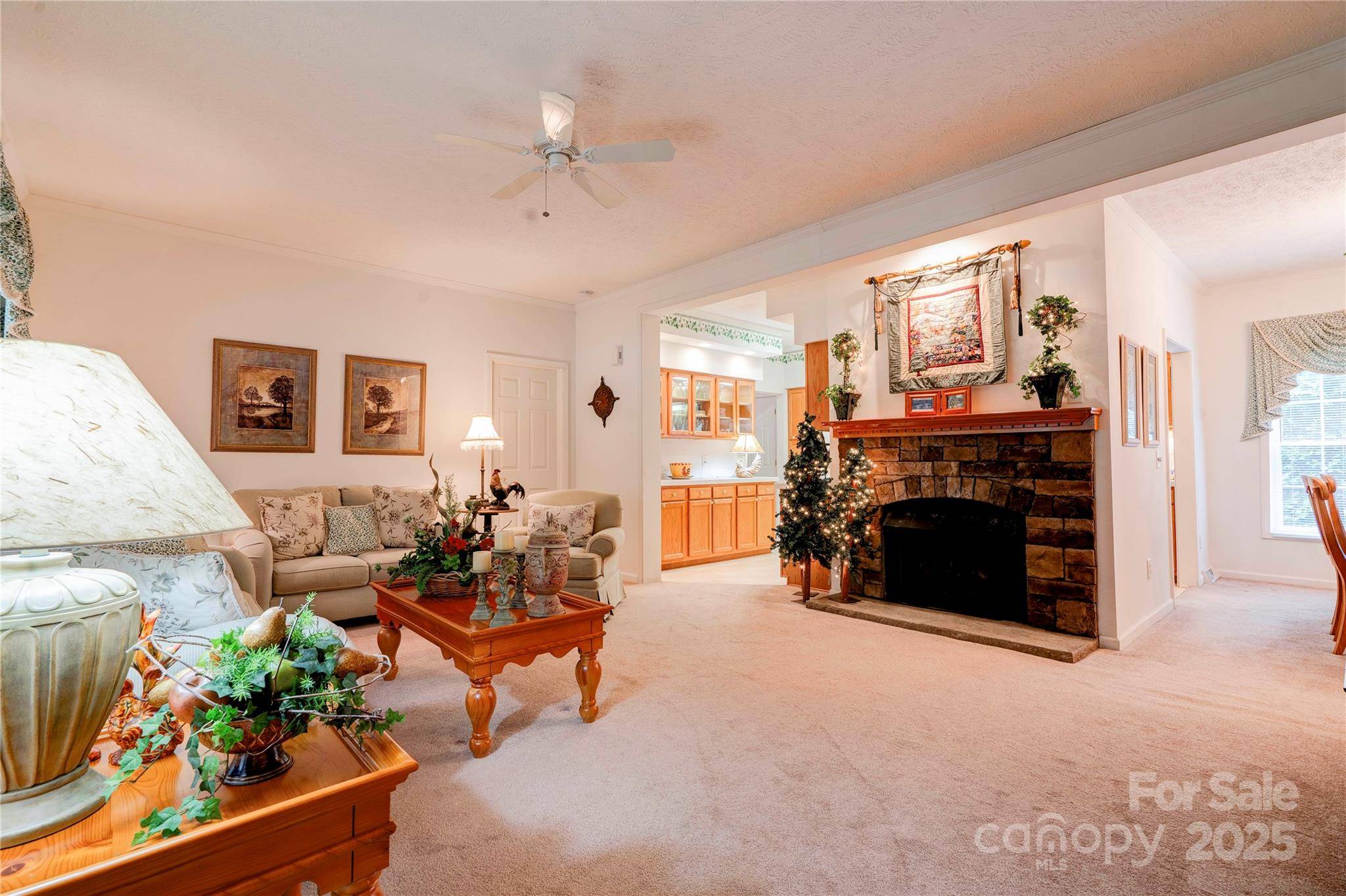 2606 Greenville HWY, Flat Rock, NC 28731