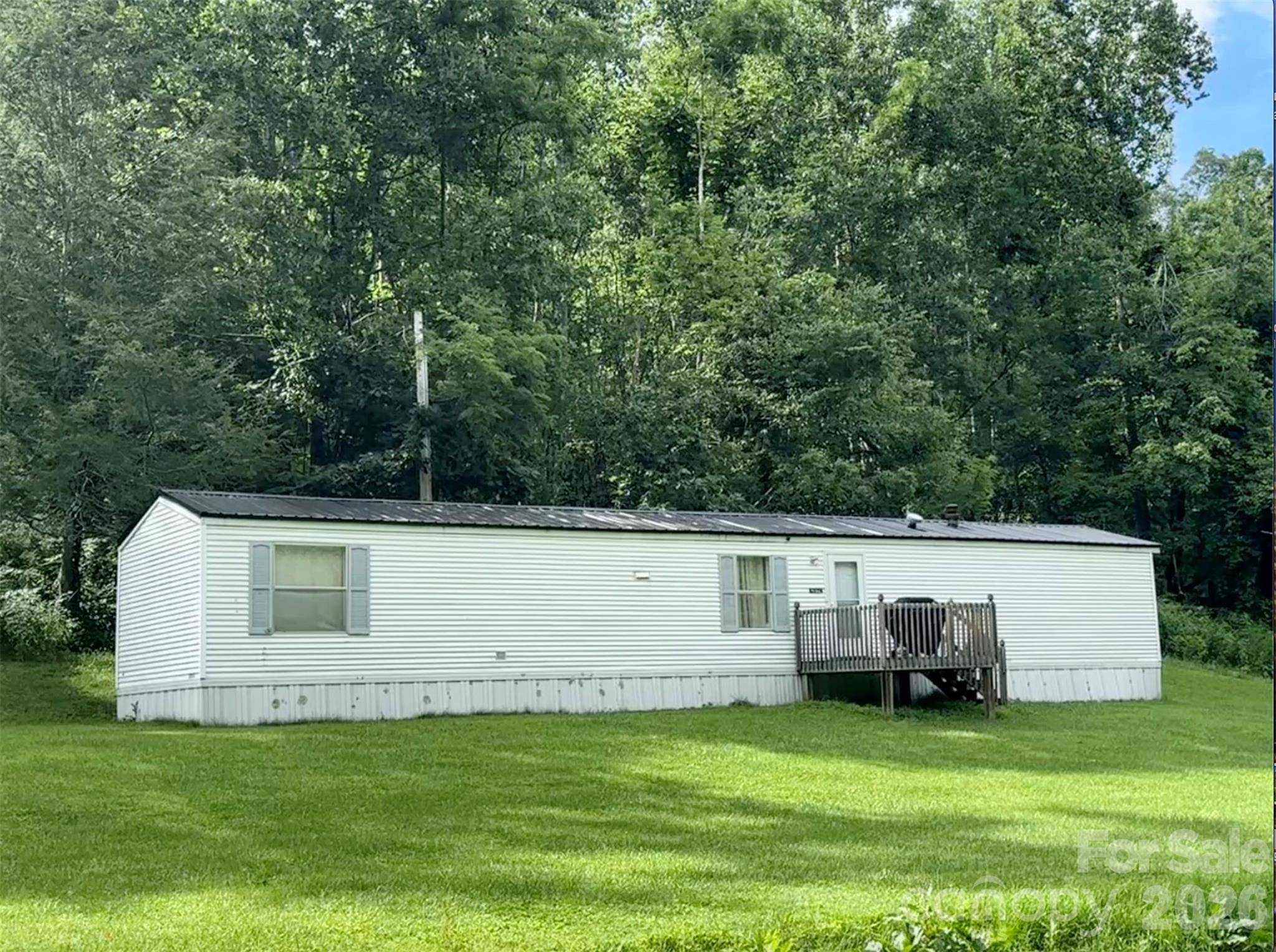 492 Chestnut Mountain RD, Spruce Pine, NC 28777
