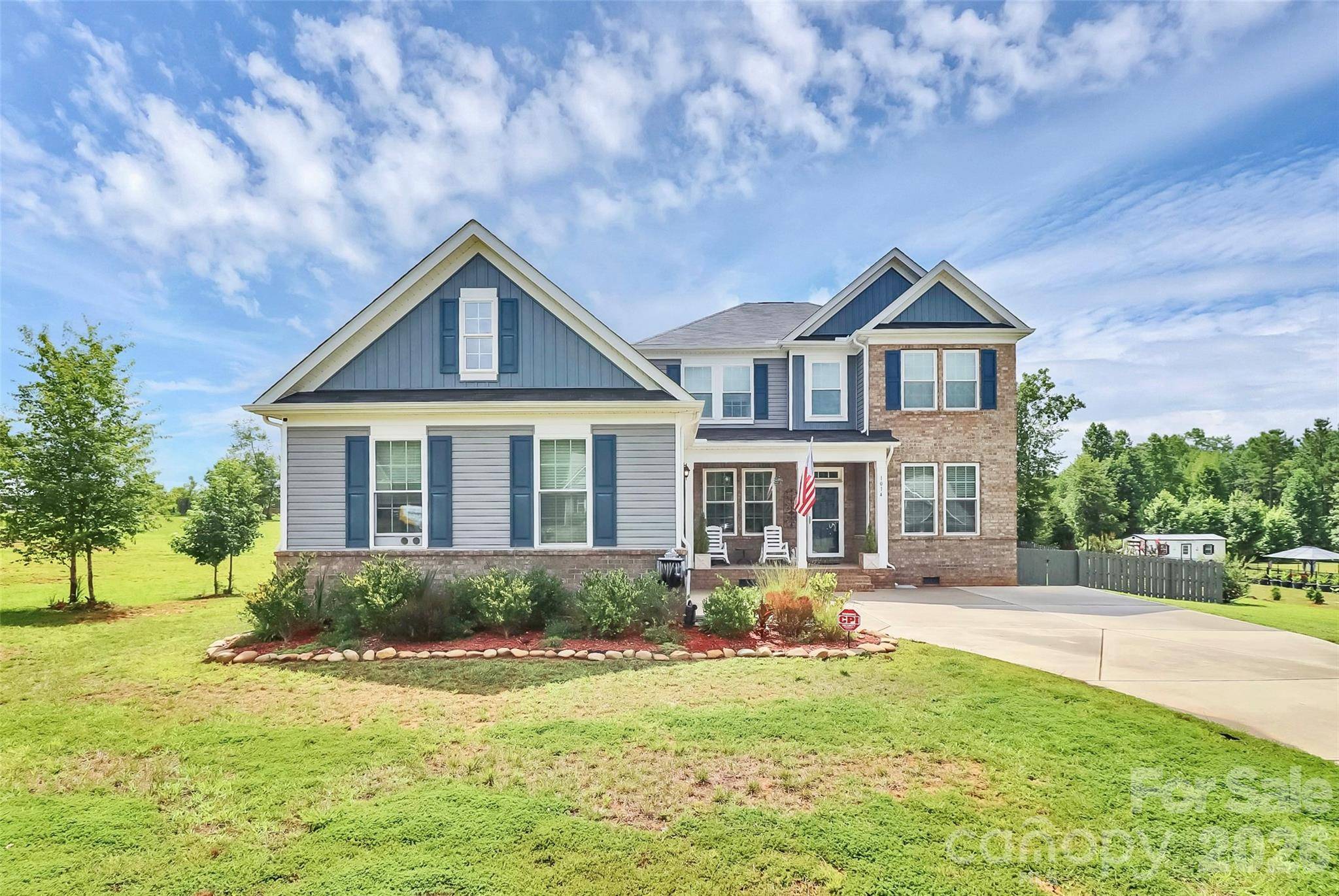 1014 Willow Grove LN, York, SC 29745