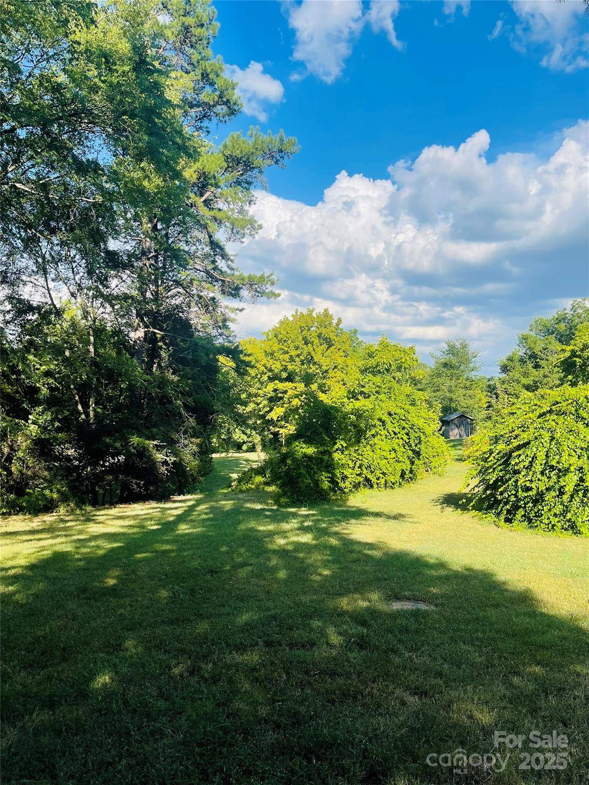 2639 Wildlife RD, Charlotte, NC 28214