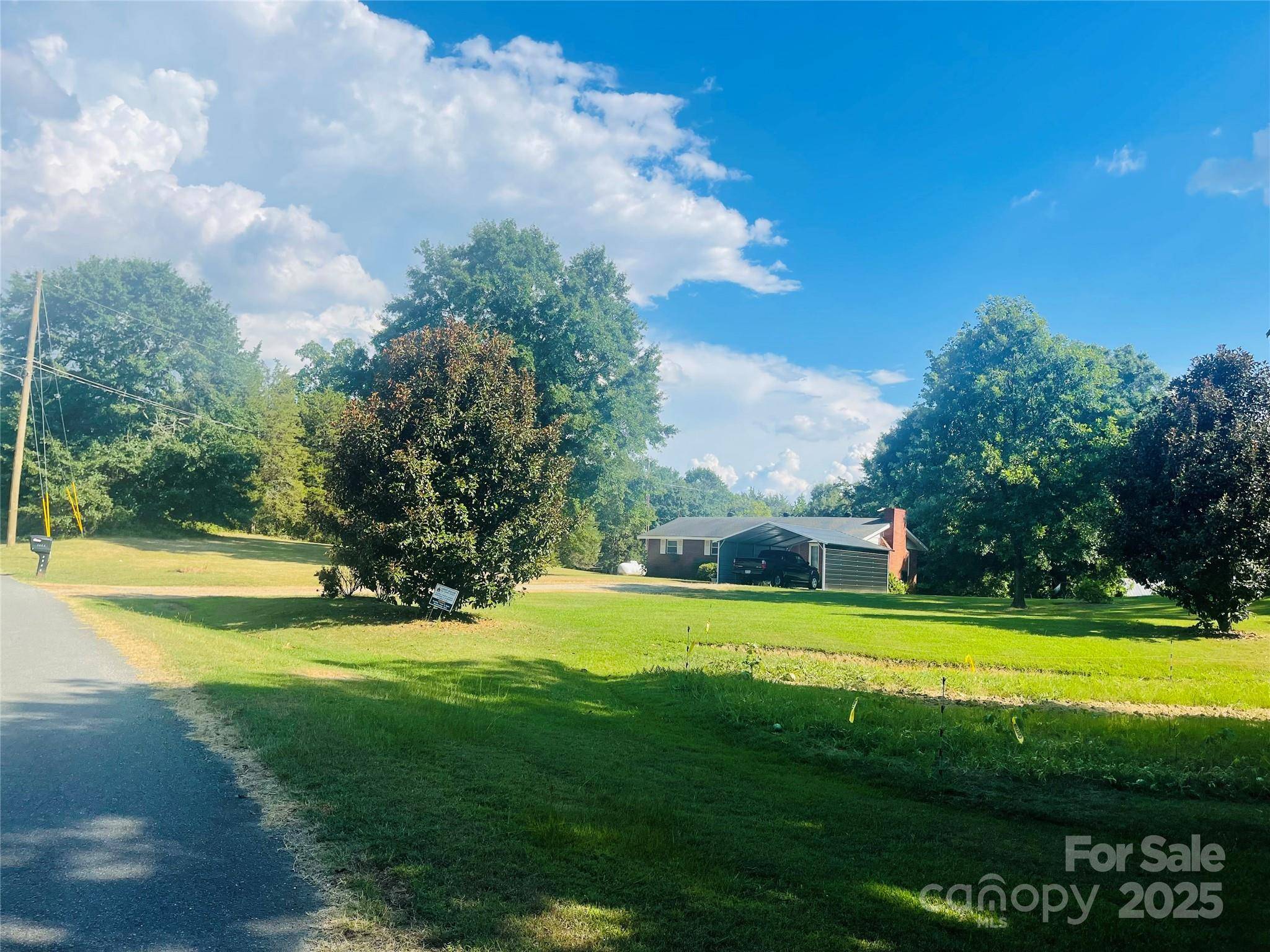 2616 Wildlife RD, Charlotte, NC 28214
