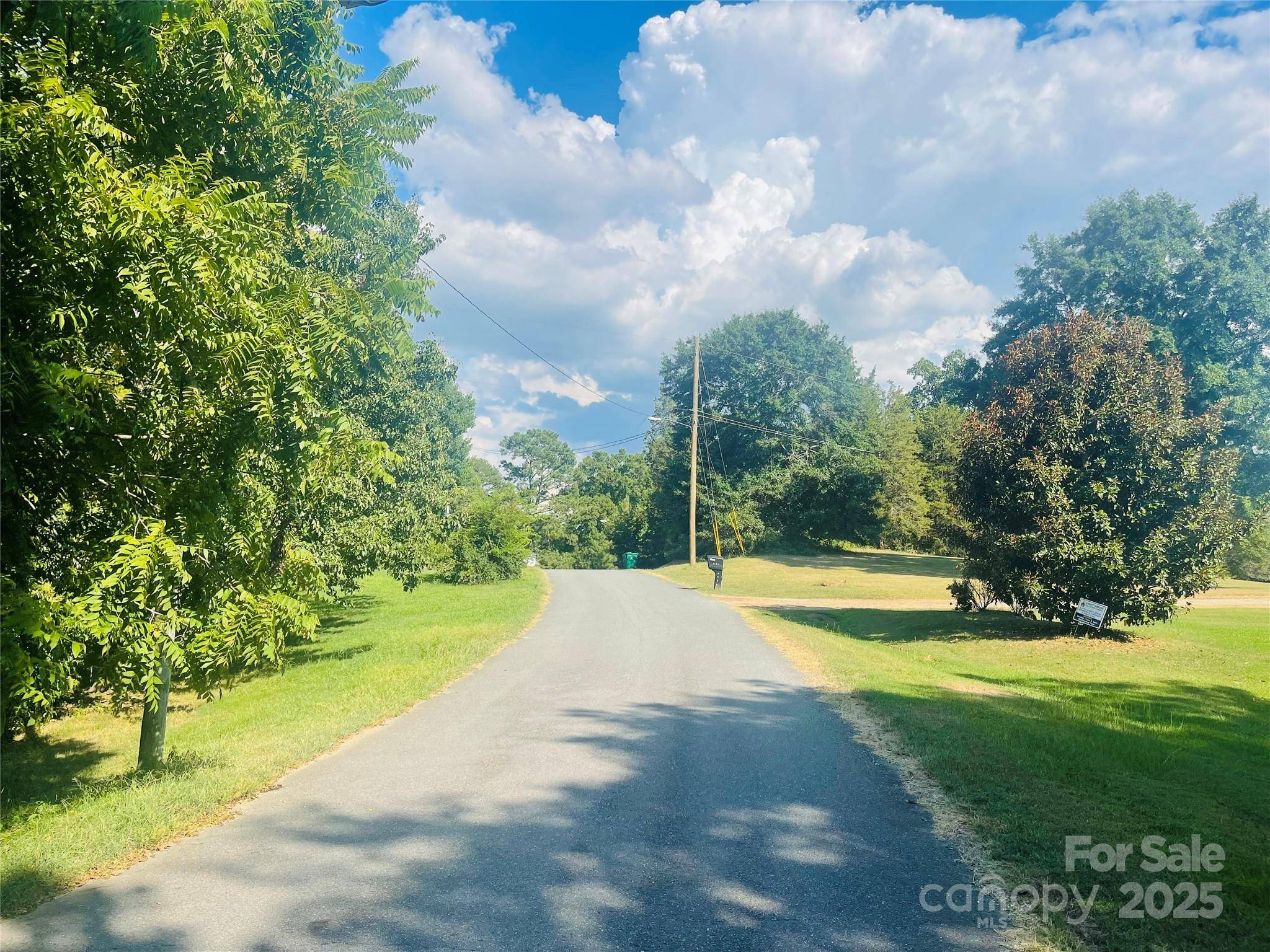 2616 Wildlife RD, Charlotte, NC 28214
