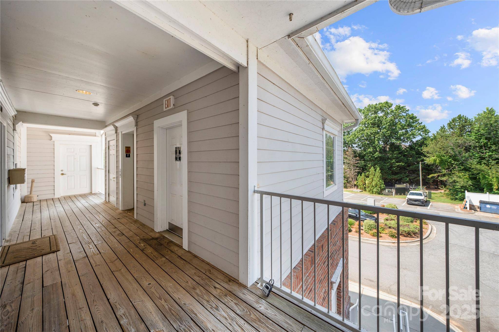 575 Davidson Gateway DR #200, Davidson, NC 28036