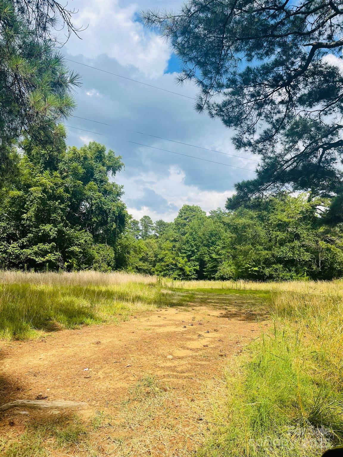 2615 Wildlife RD, Charlotte, NC 28214