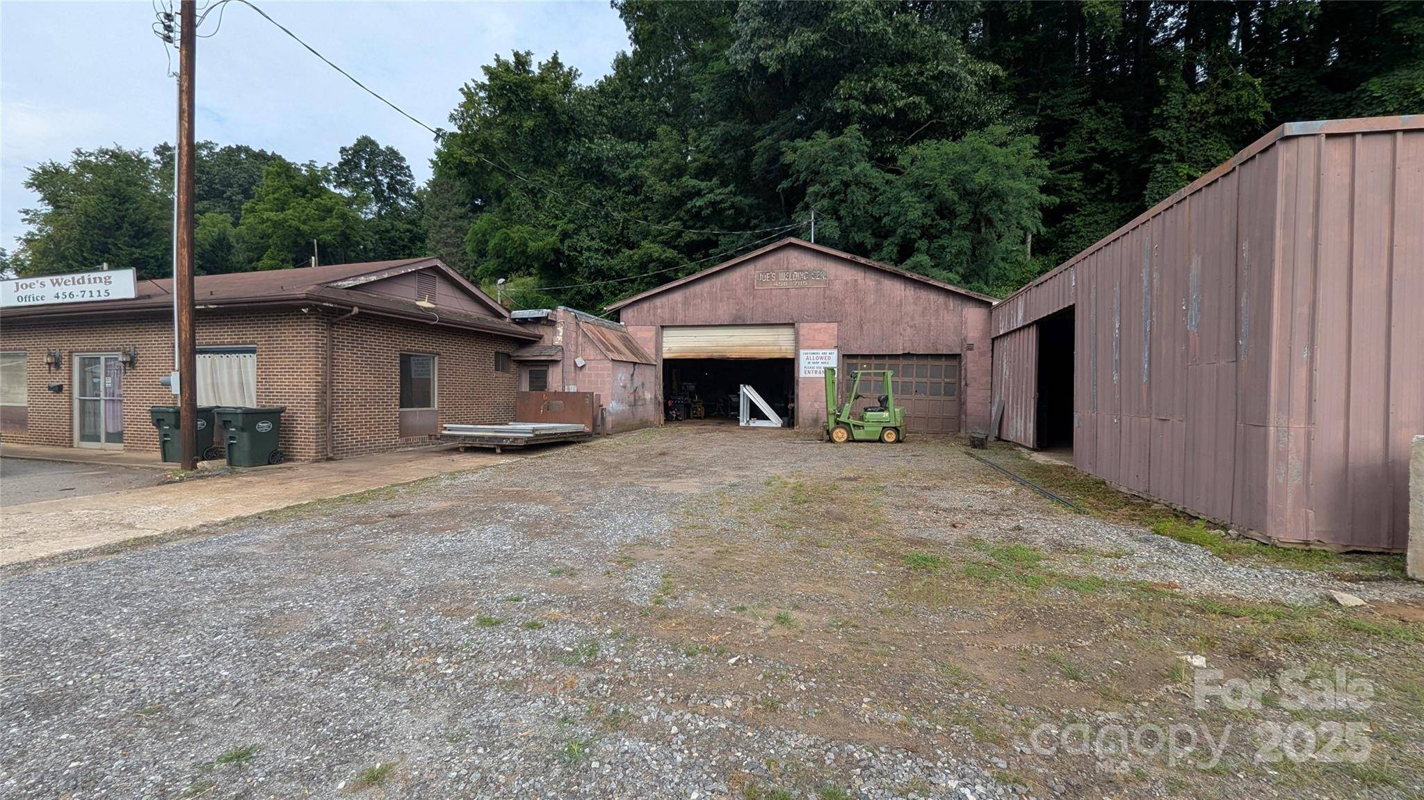 719 Dellwood City RD, Waynesville, NC 28786