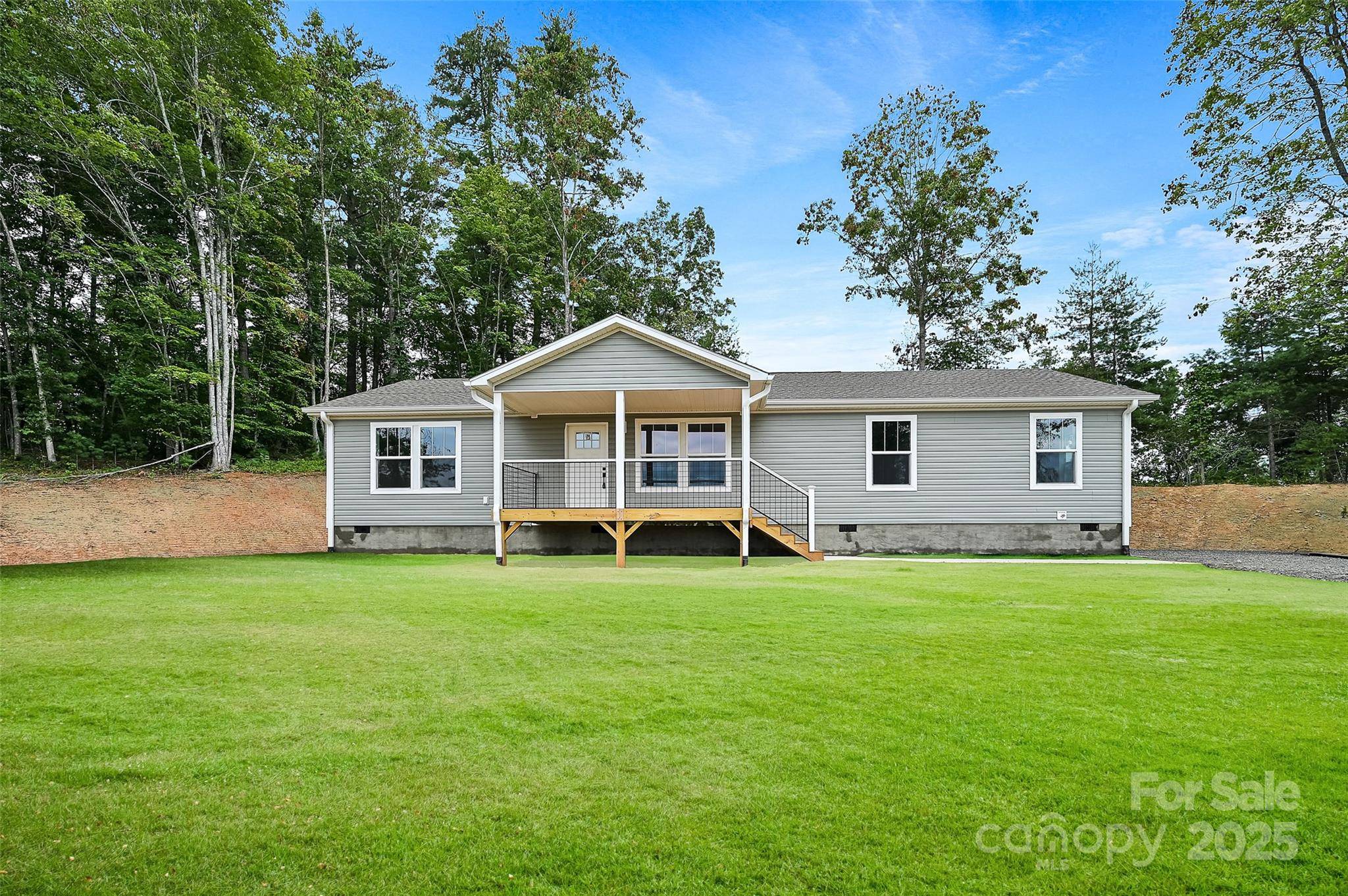 290 Appalachian WAY, Mars Hill, NC 28754