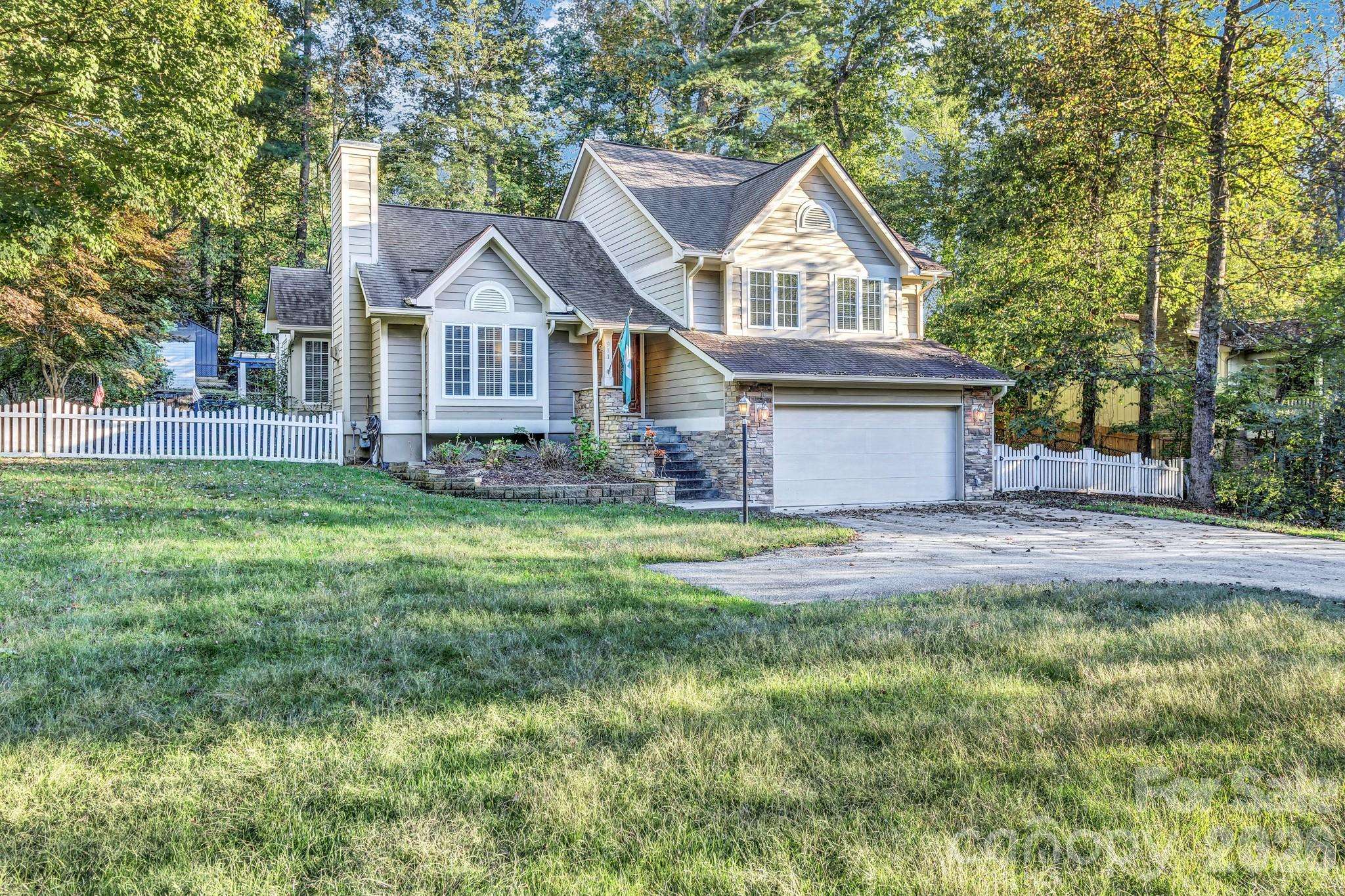 911 Fanning Bridge RD, Fletcher, NC 28732