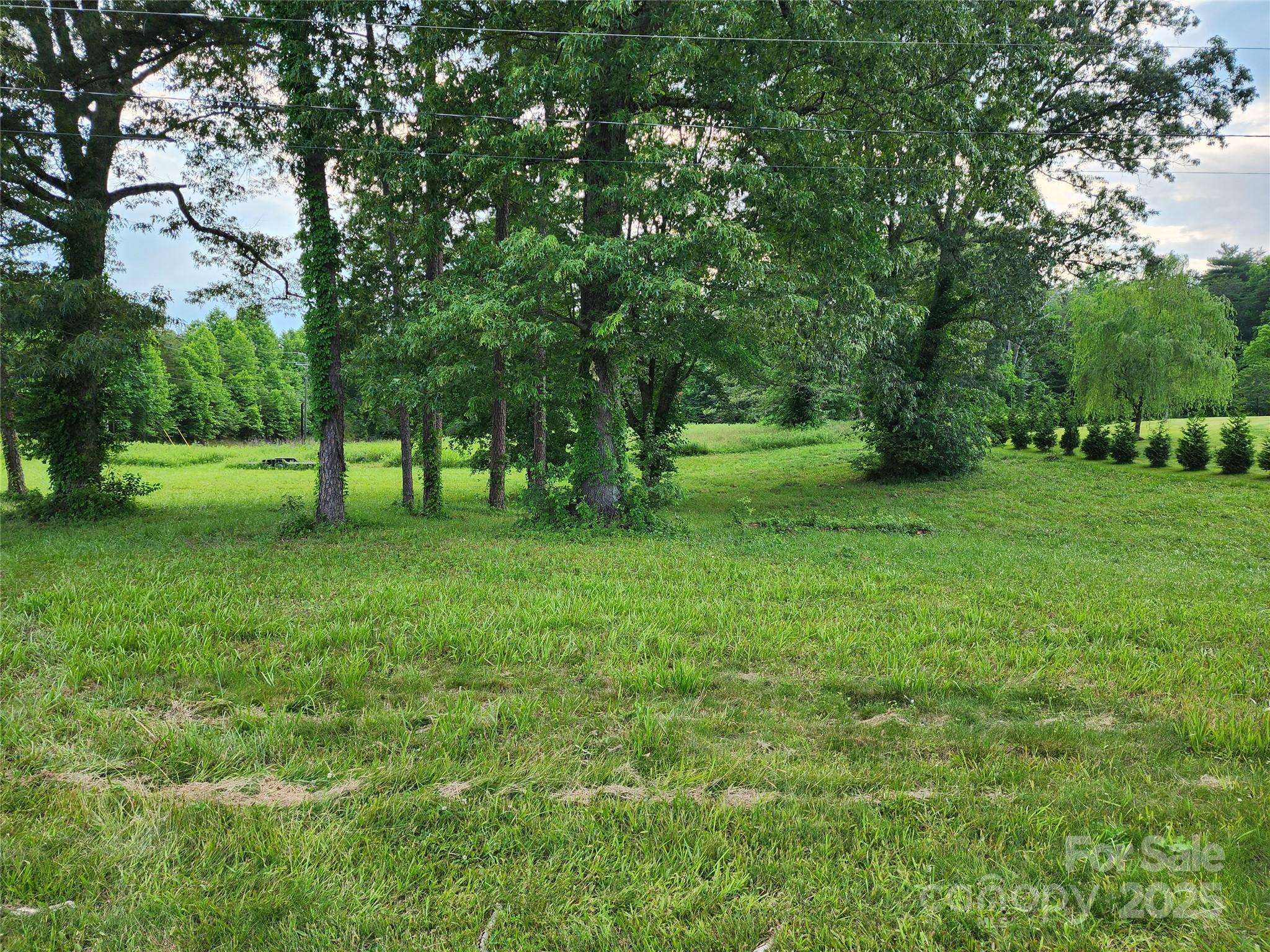 000 W US Highway 421 HWY, Wilkesboro, NC 28697