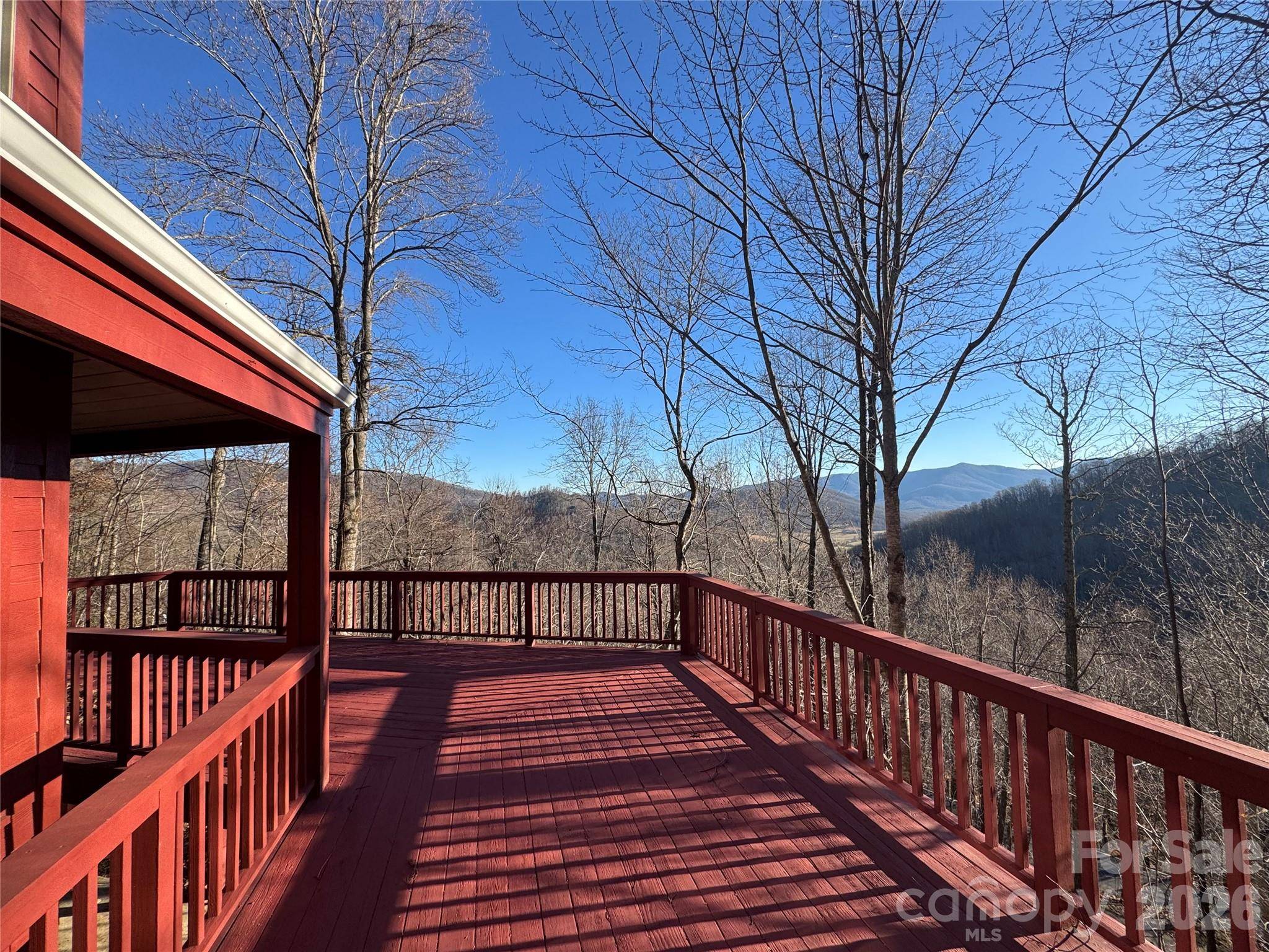 7 Winding Poplar RD, Black Mountain, NC 28711