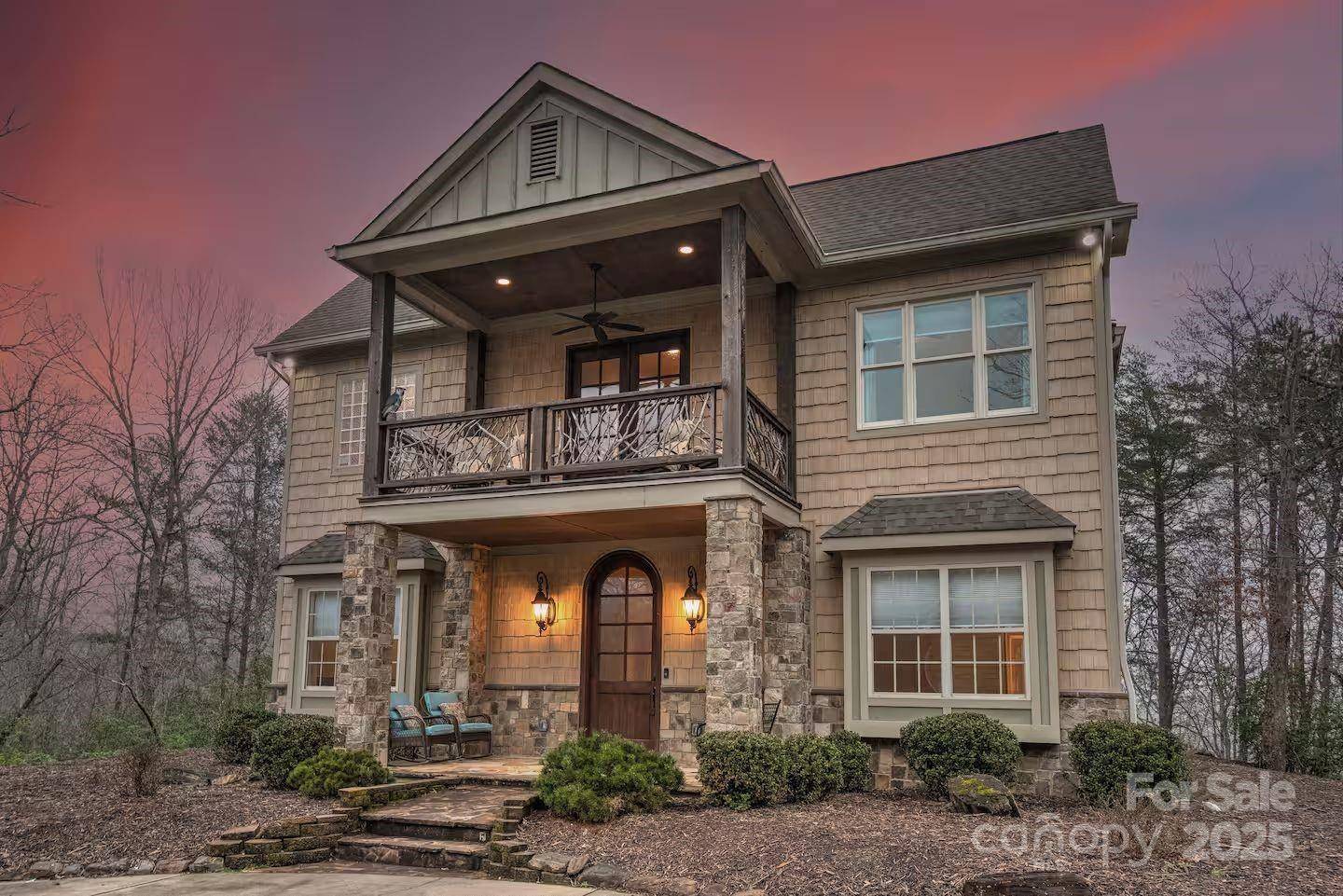 376 Grandview DR, Lake Lure, NC 28746