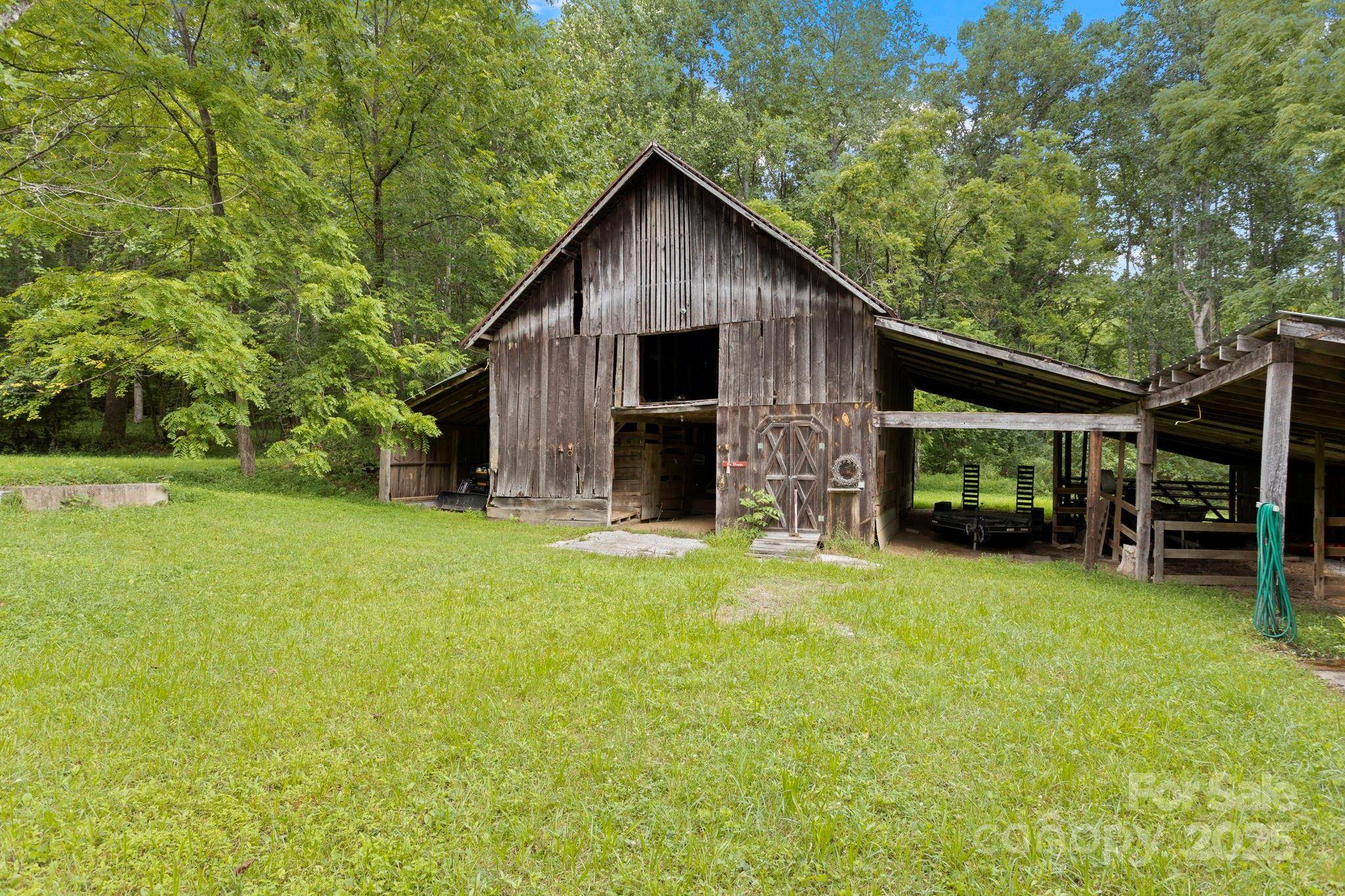 0 S Bobs Creek RD, Zirconia, NC 28790