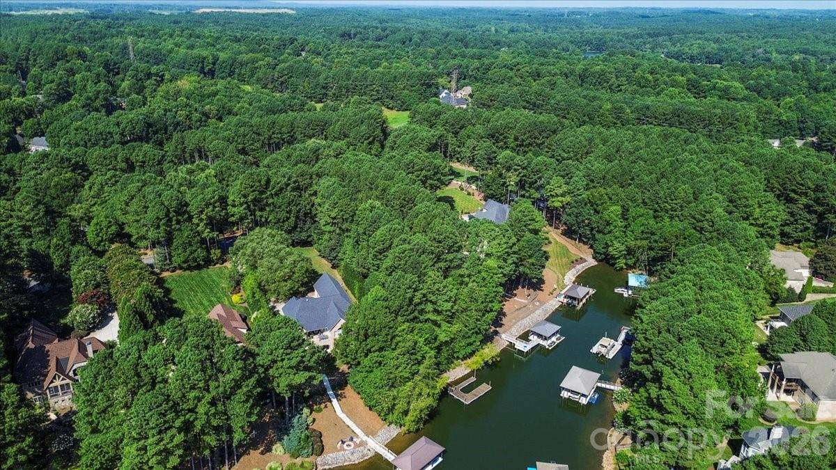9178 Fair Oak DR, Sherrills Ford, NC 28673
