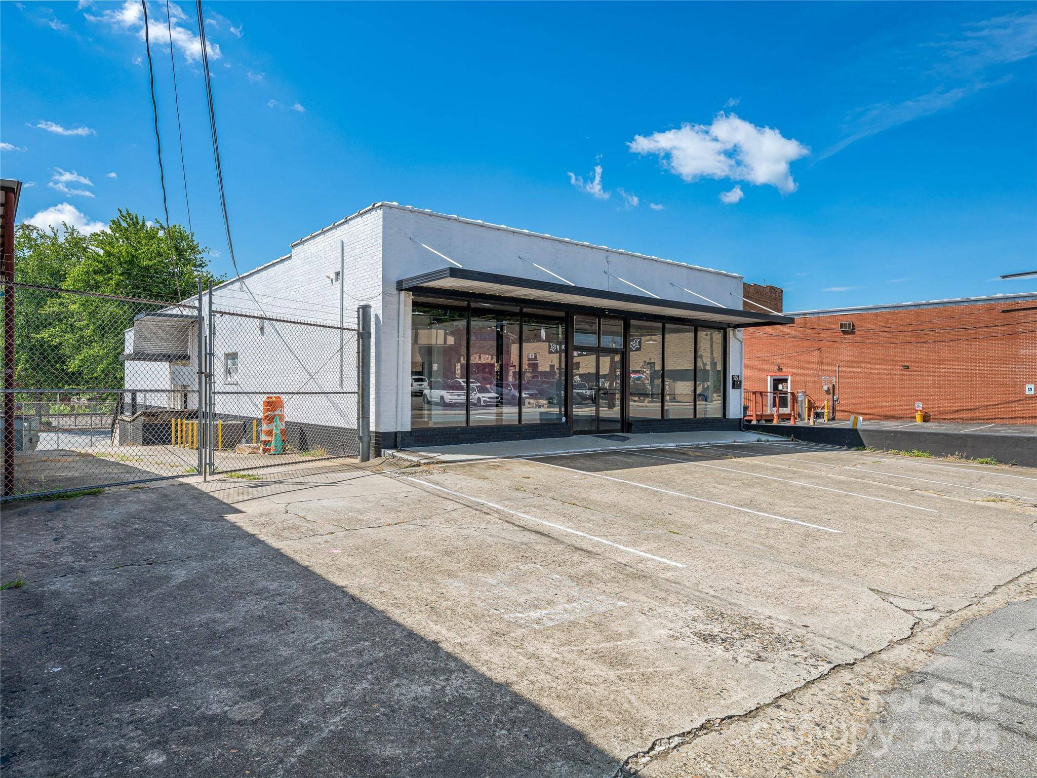 105 W Henderson ST, Marion, NC 28752