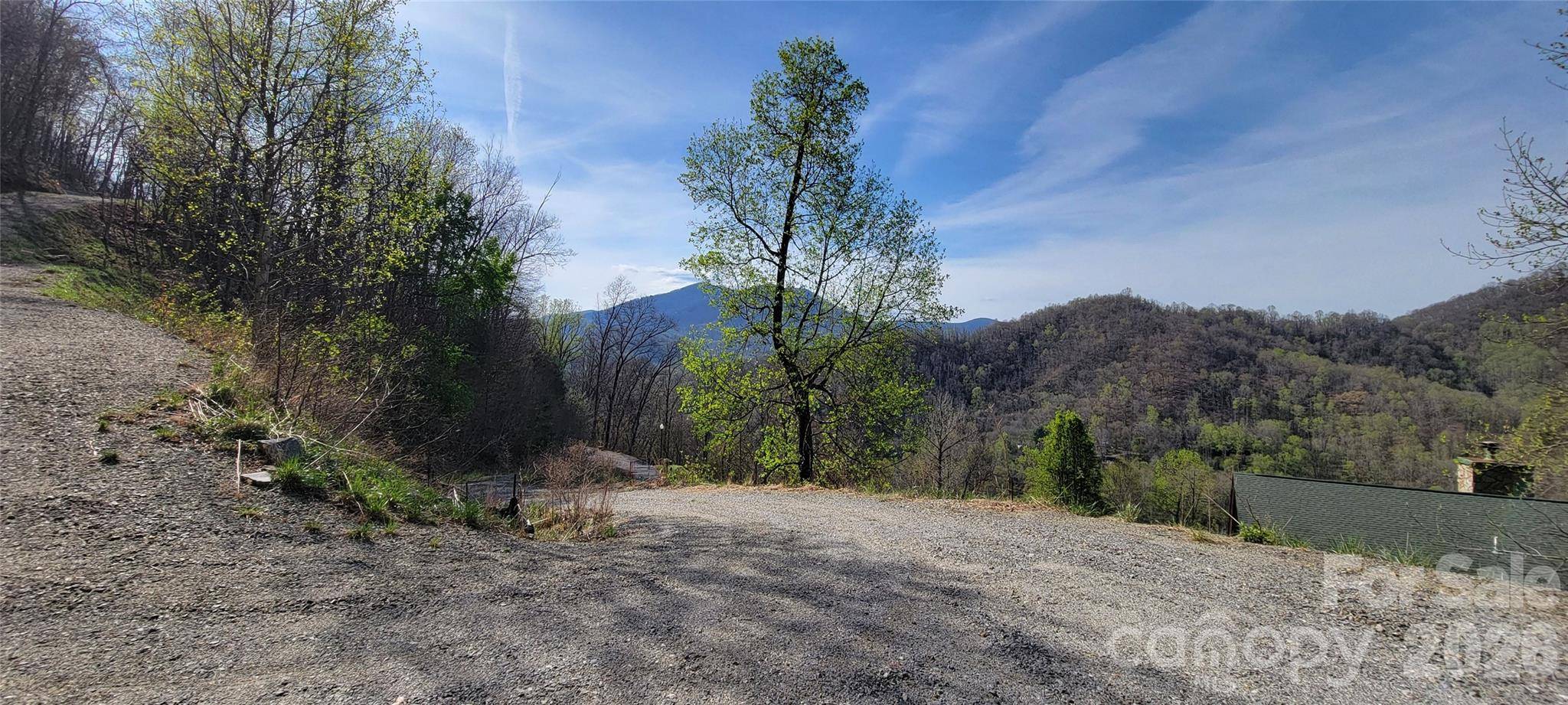 32 Destination DR, Waynesville, NC 28786