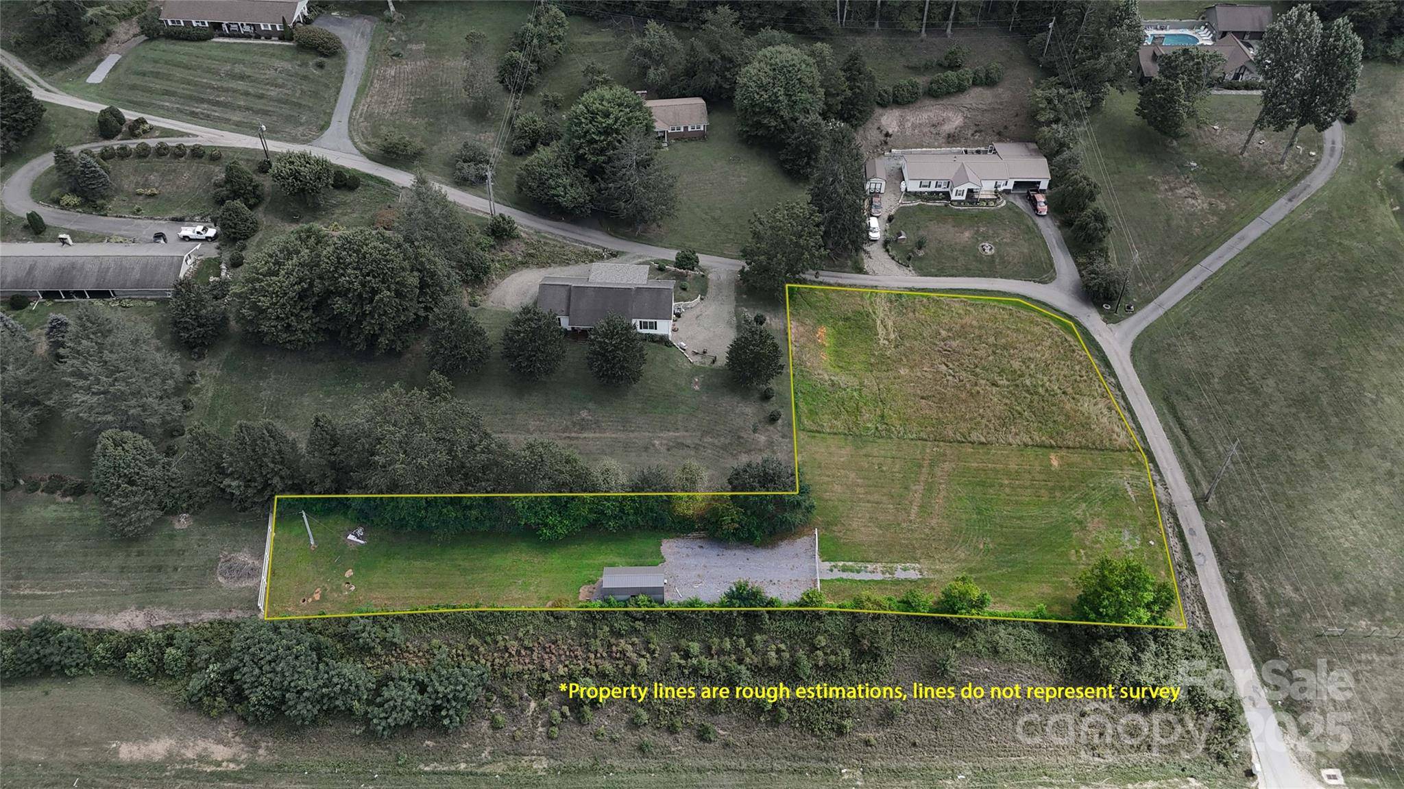 81 River Look DR, Burnsville, NC 28714