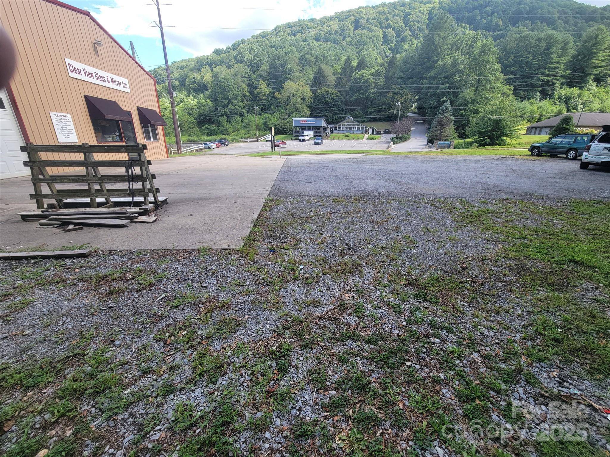 2634 Dellwood RD, Waynesville, NC 28786