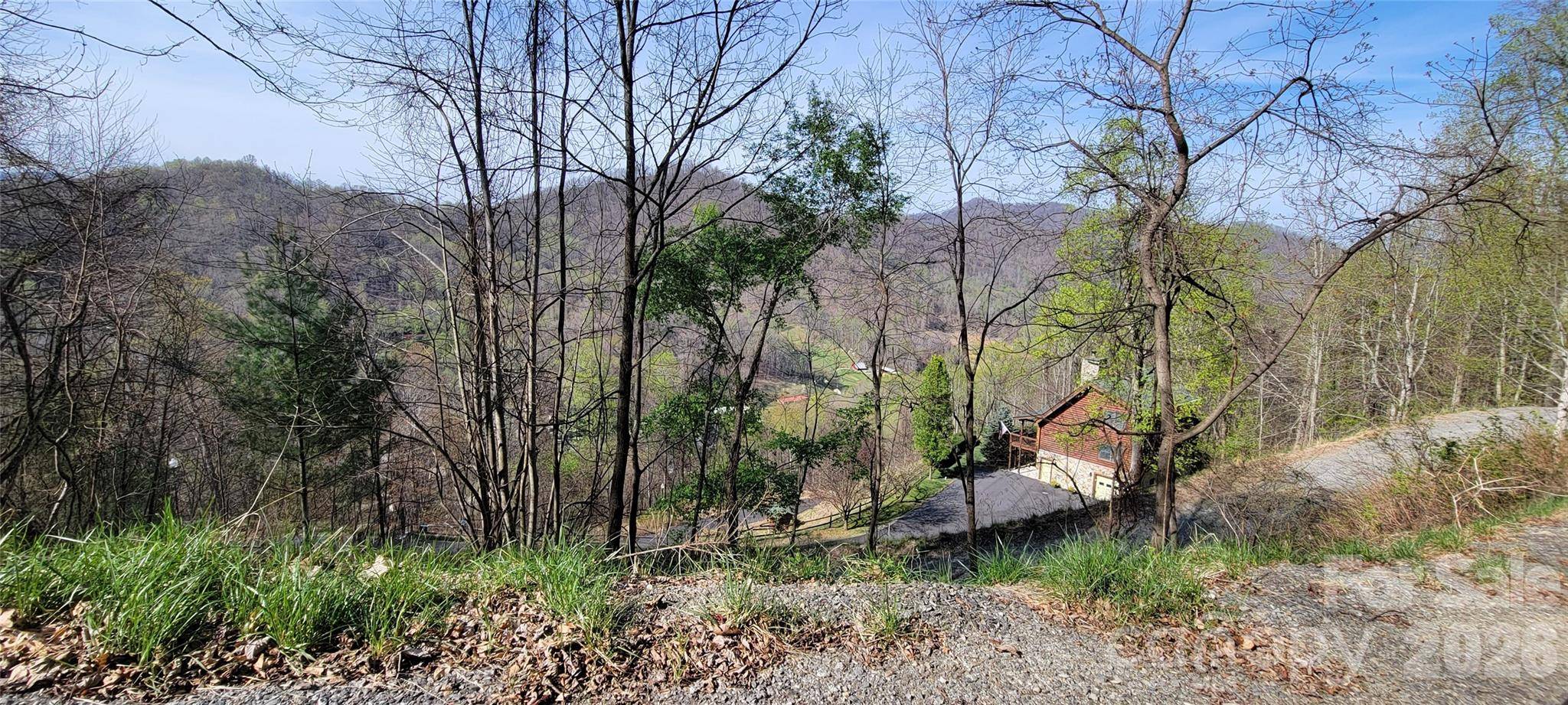 31 Destination DR, Waynesville, NC 28786
